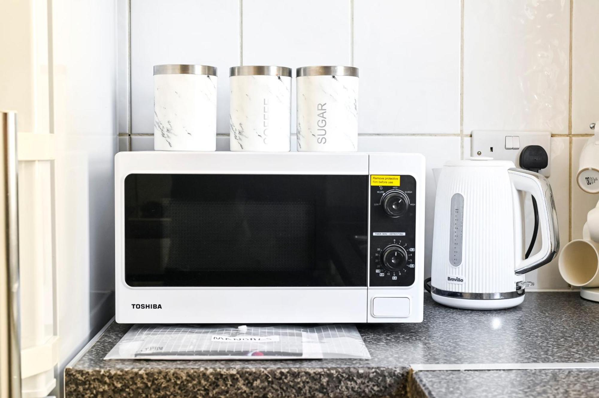 2-bed, Sleeps 8 In Leyton E10, Near Stratford Appartement Londres