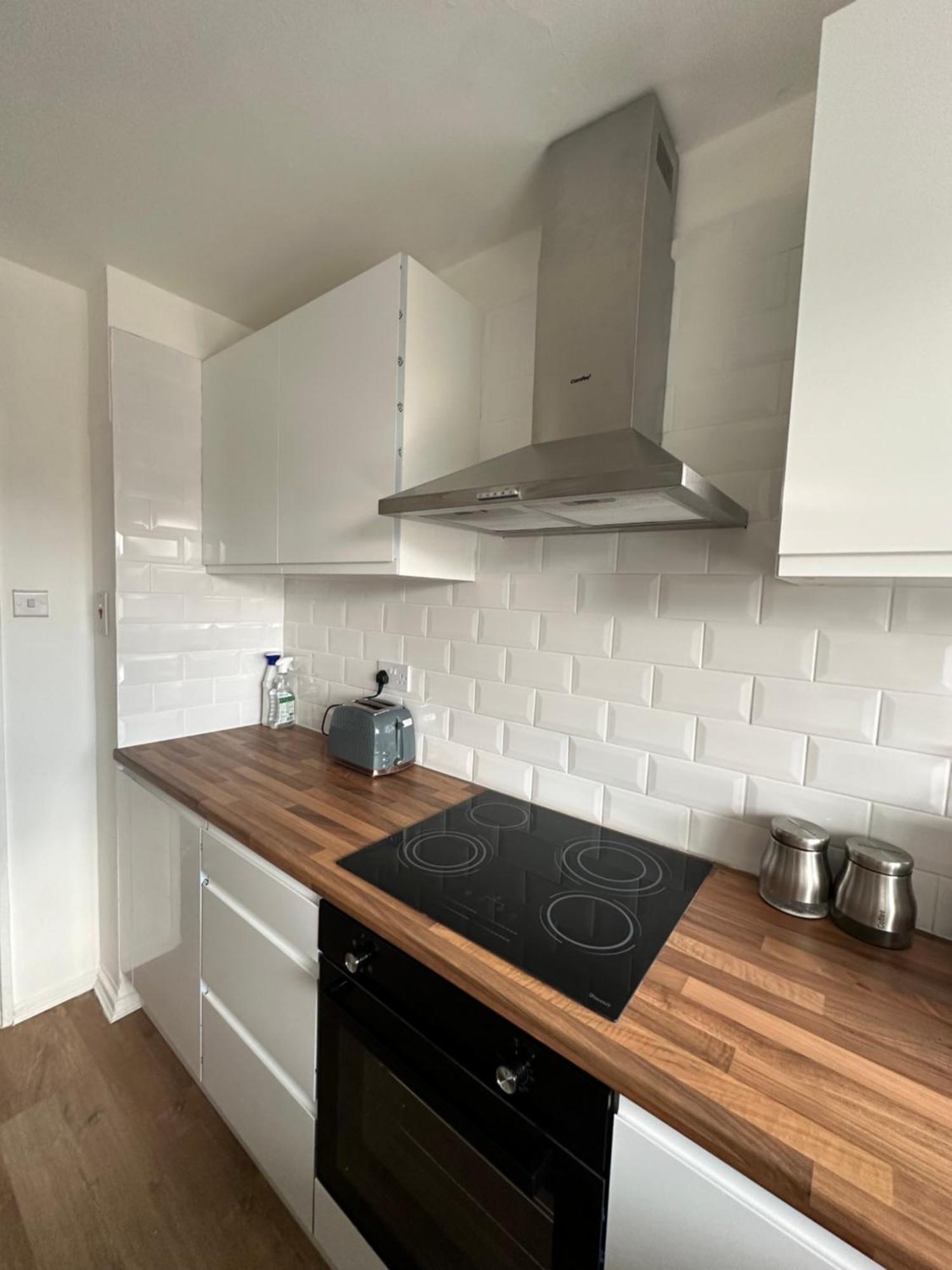 Apartment Shared In A Luxury 3 Bedroom Flat In Aldgate, E1!central *