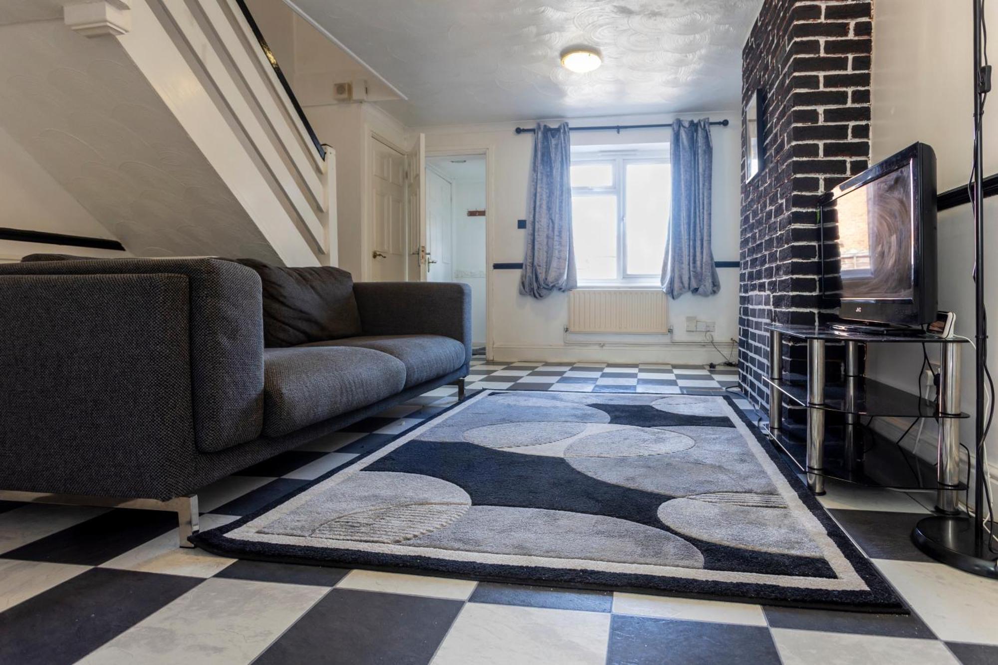 Cosy By Excel Centre & Airport Appartement *
