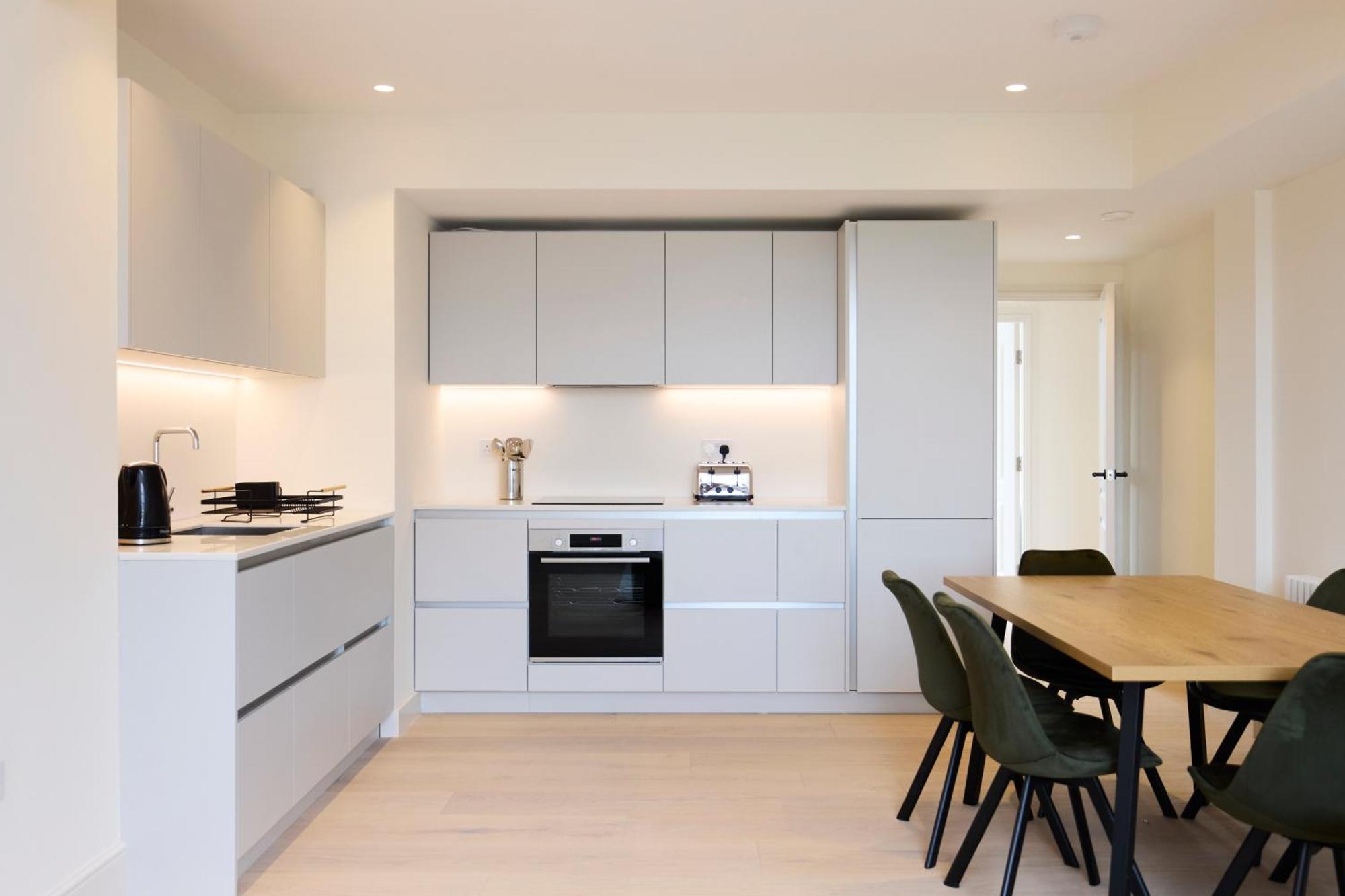 The East Mile Hideout - Trendy 3bdr Flat With Balcony Londres