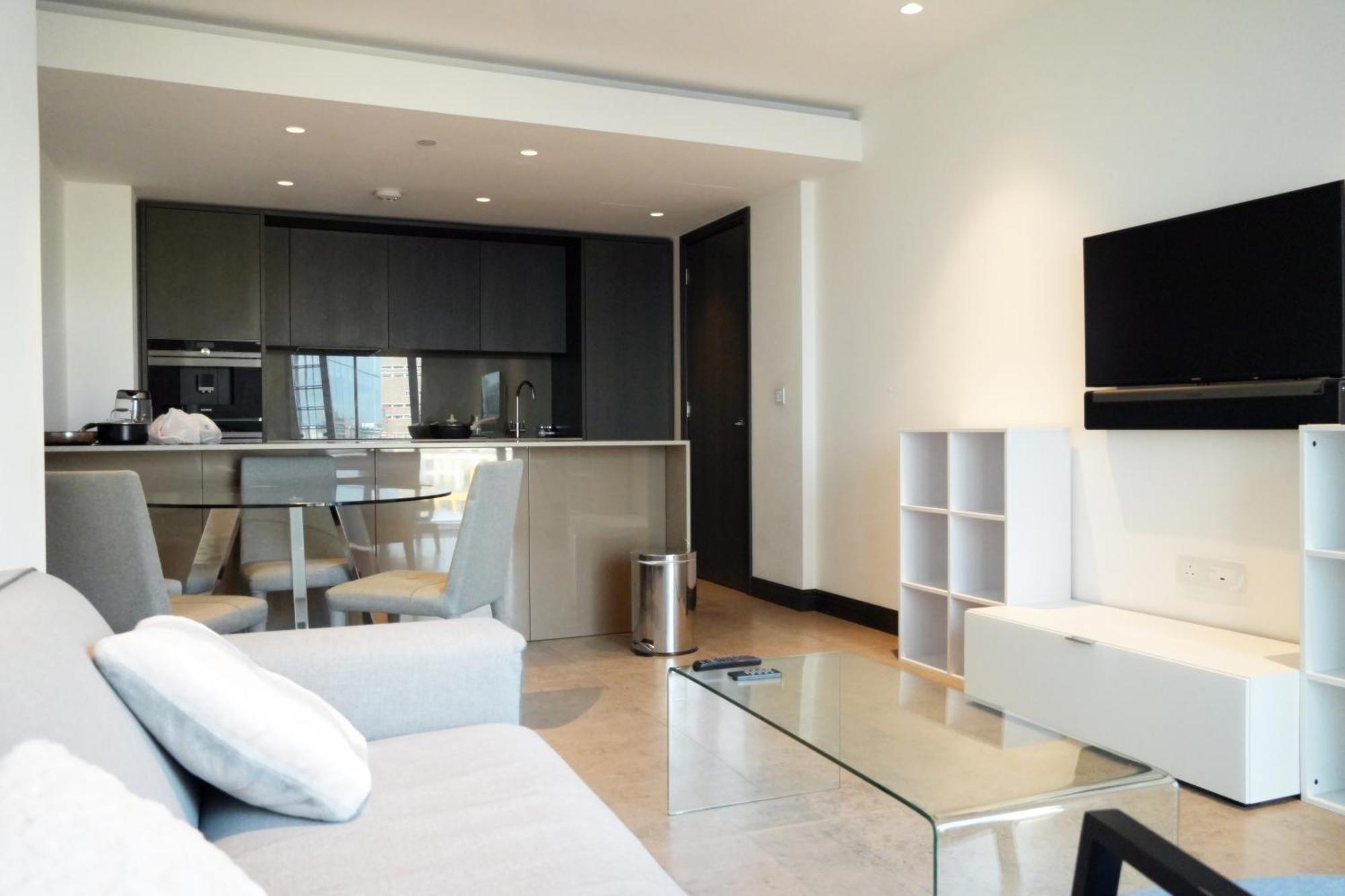 Apartamento Central 1-bed Flat With River Thames Views And Winter Garden Londres