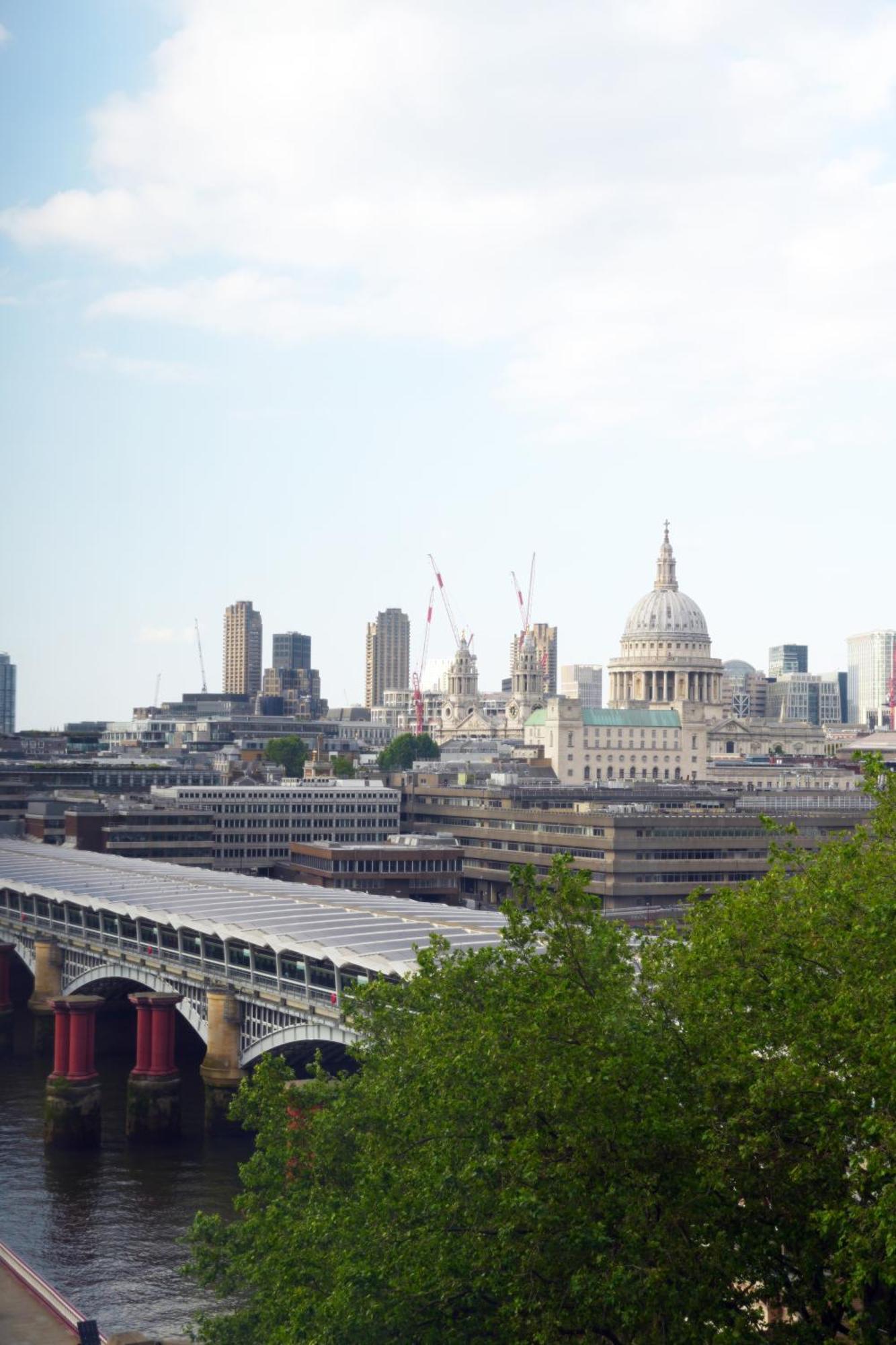 Apartamento Central 1-bed Flat With River Thames Views And Winter Garden