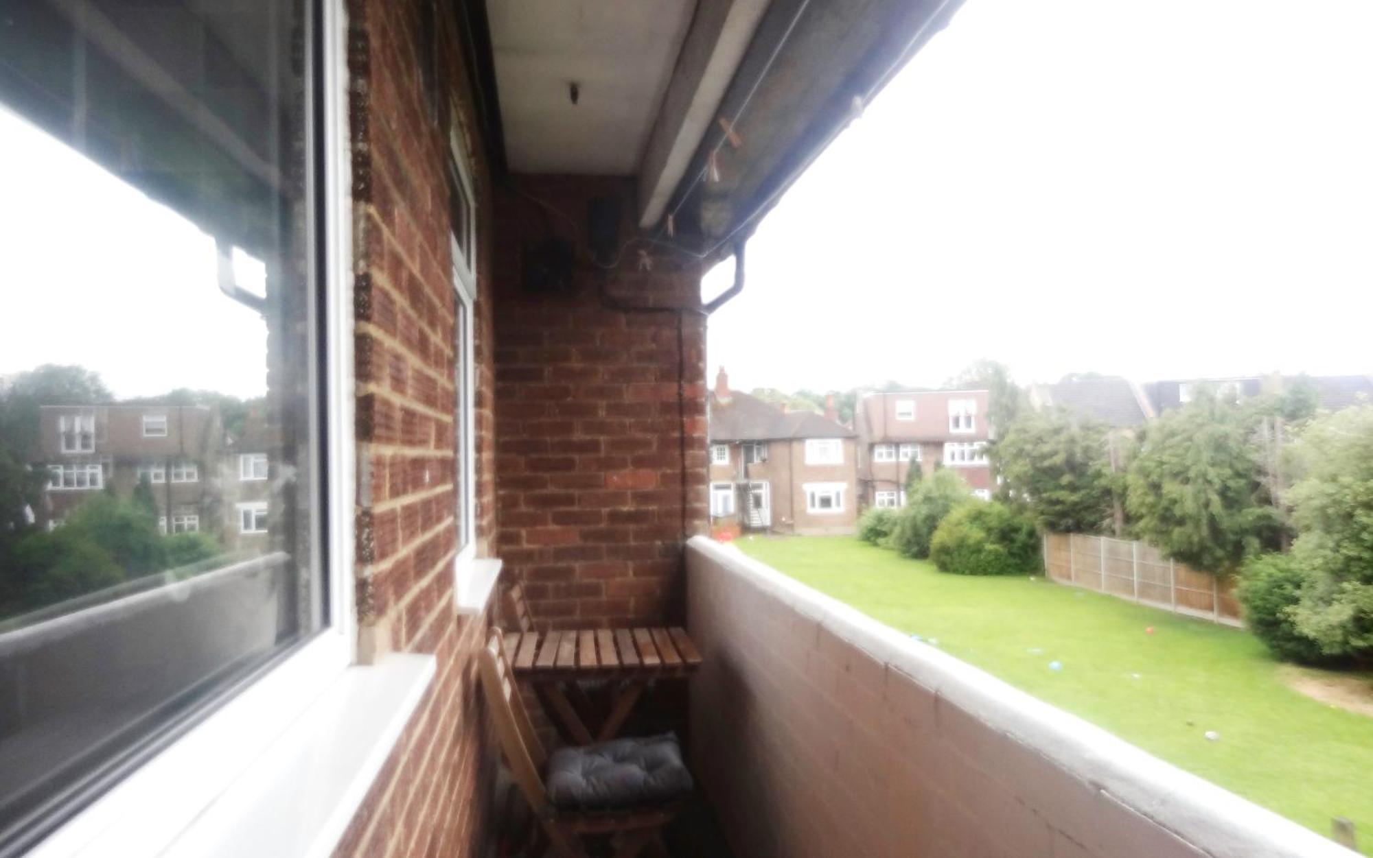 Cosy Wimbledon With 2 Bedrooms Apartment *