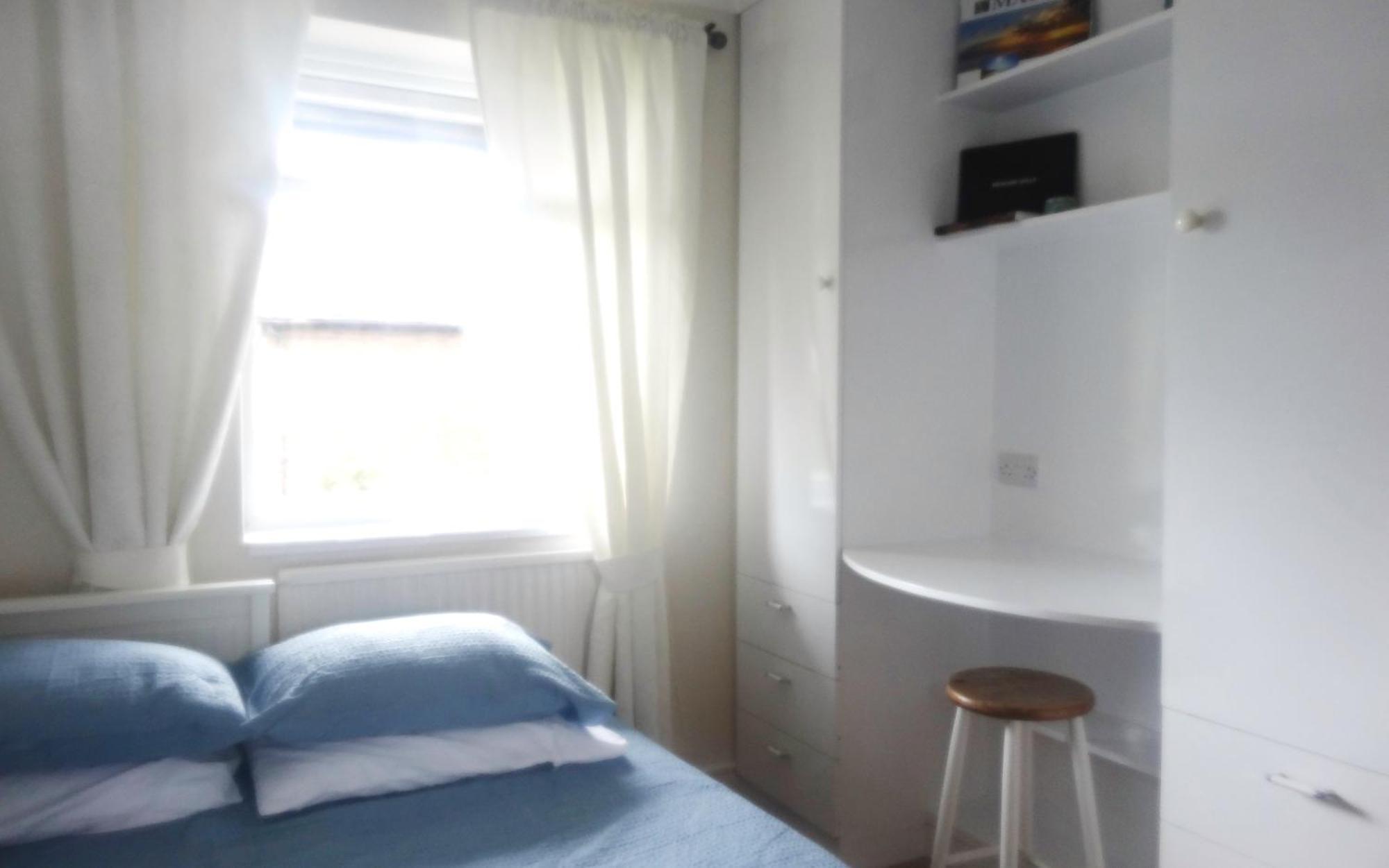 Cosy Wimbledon With 2 Bedrooms Apartment *