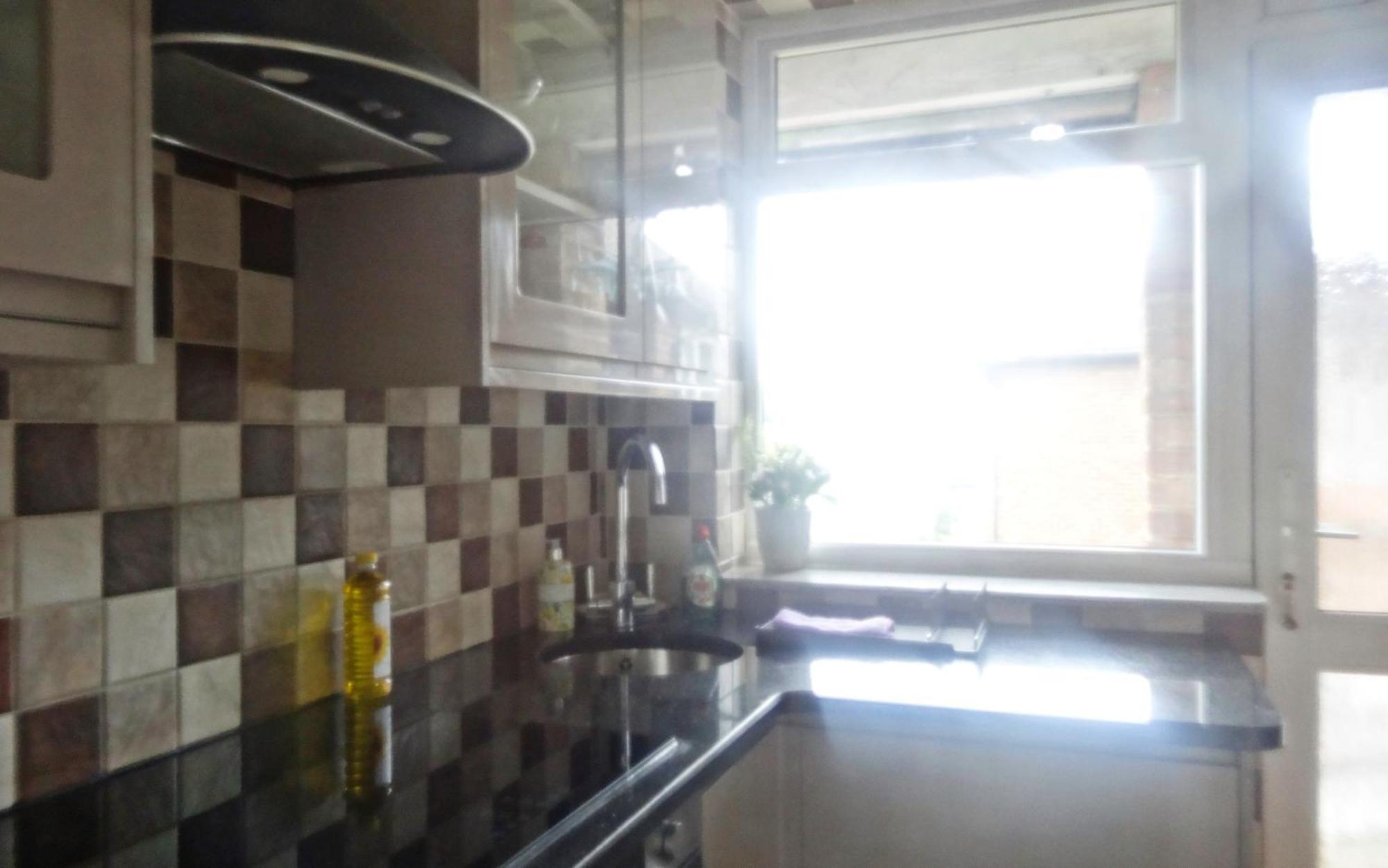 Cosy Wimbledon With 2 Bedrooms Apartment *