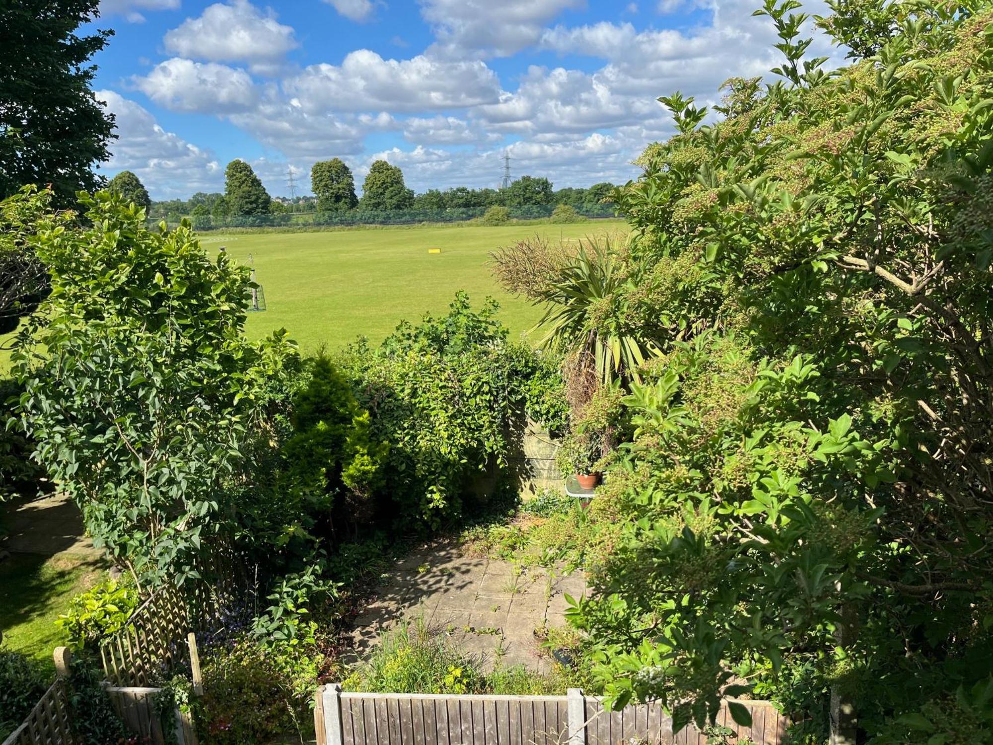 Unique 2 Bedroom Flat In Heart Of Walthamstow Londres