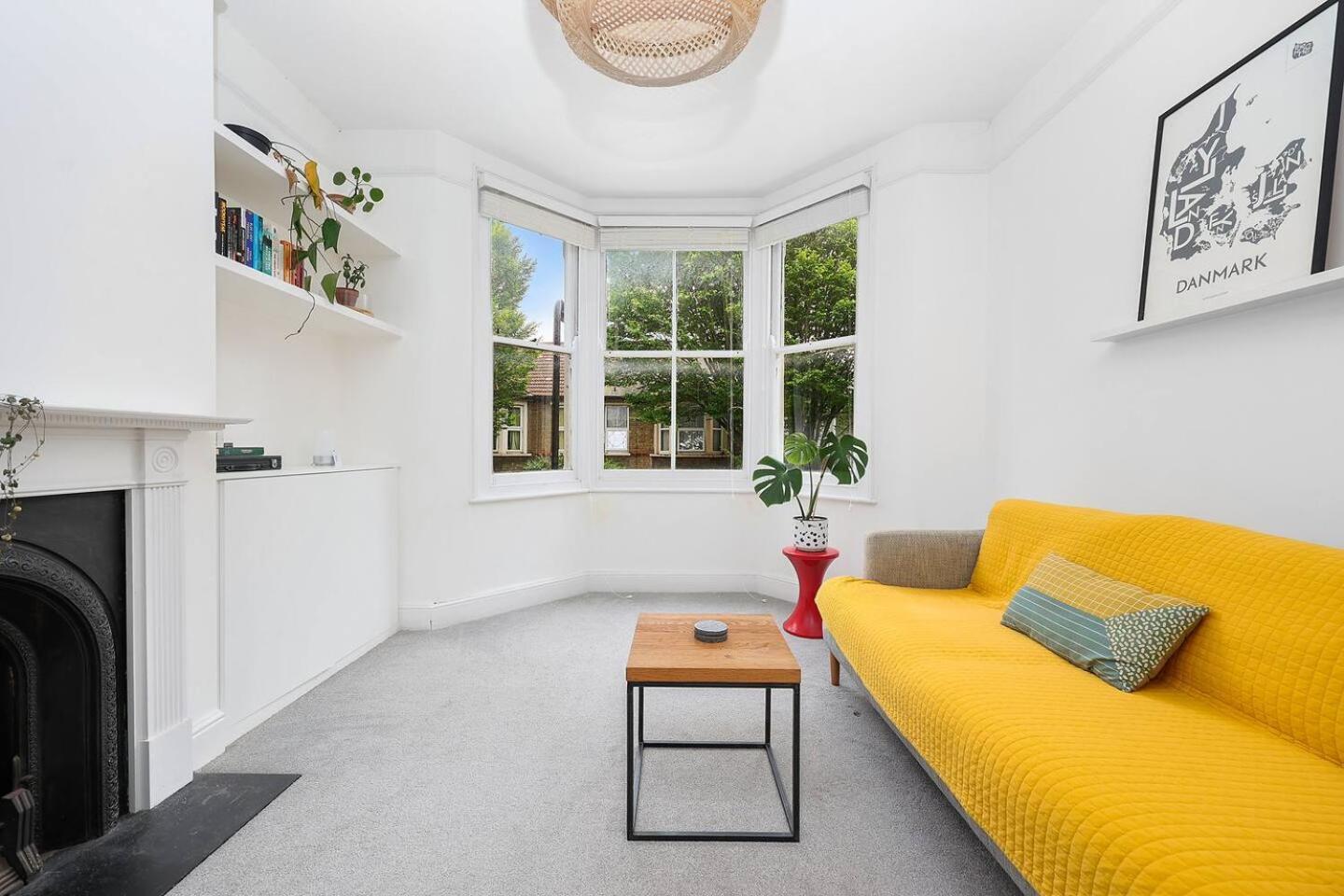 Pass The Keys Centrally Located Stylish Flat * Londres