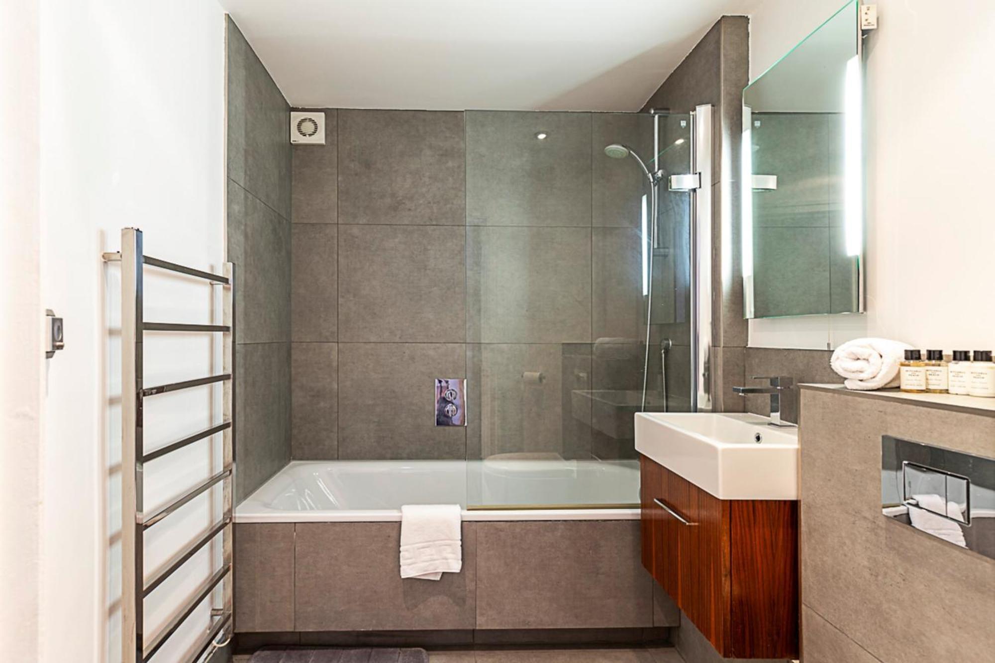 Appartement Modern Haven With Terrace View & Urban Charm Londres
