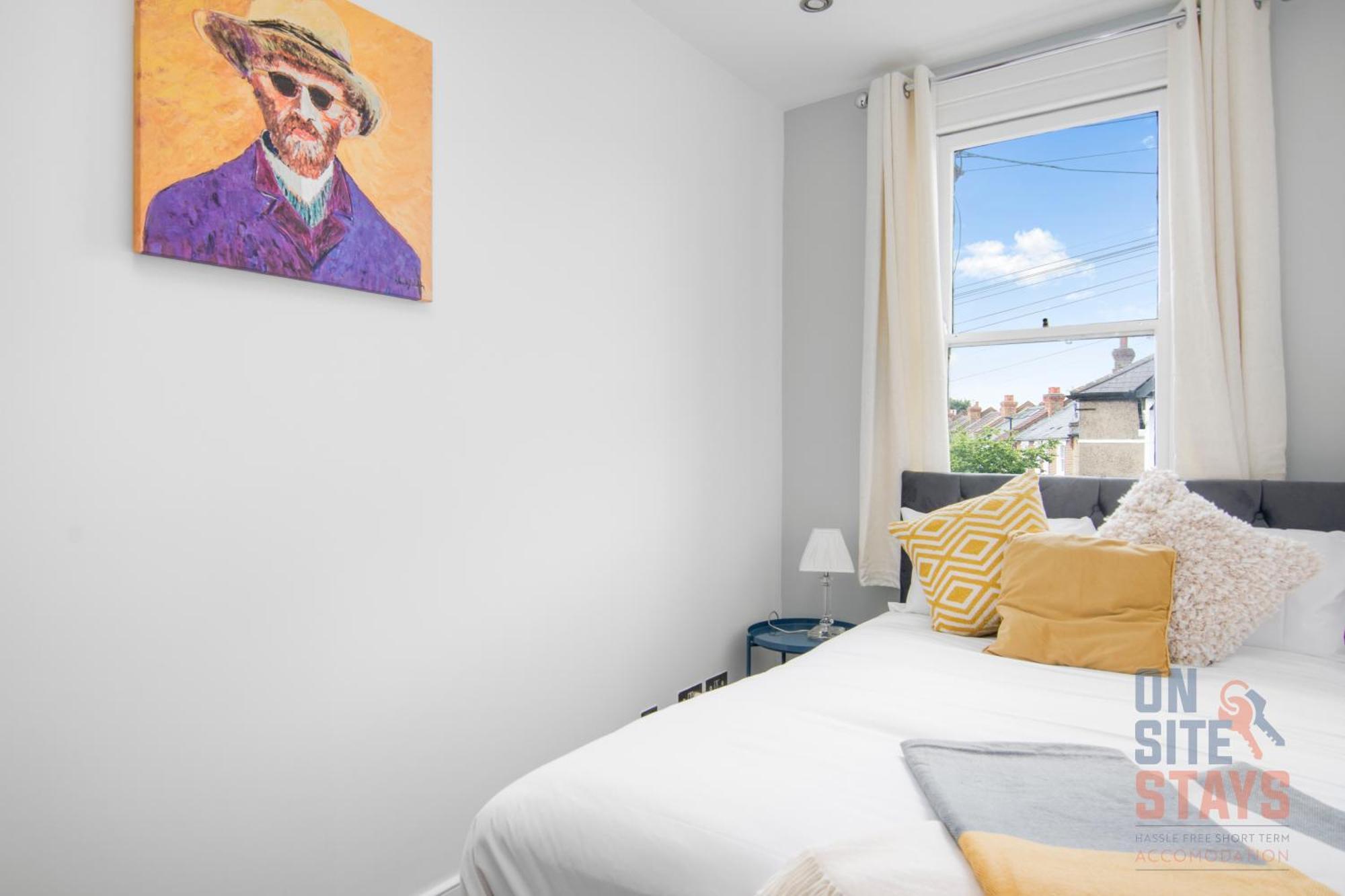 Onsitestays - Bright Spacious 2-br, Wifi And Lots Of Street Parking Londres