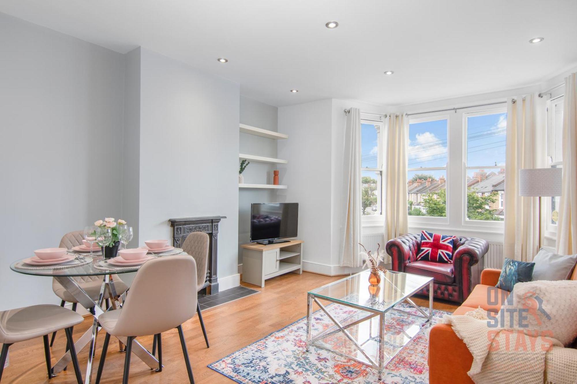 Onsitestays - Bright Spacious 2-br, Wifi And Lots Of Street Parking Apartamento Londres