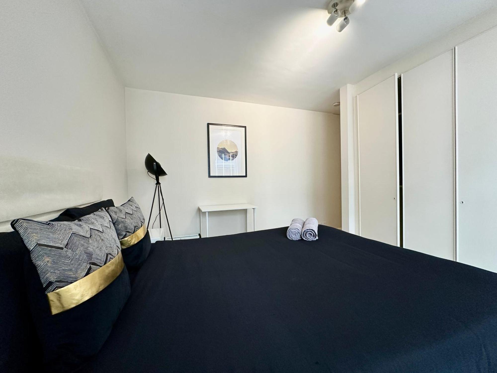 Kensington 2Bed Stucco Bright Large High Ceilings - Luxurylondonstays *