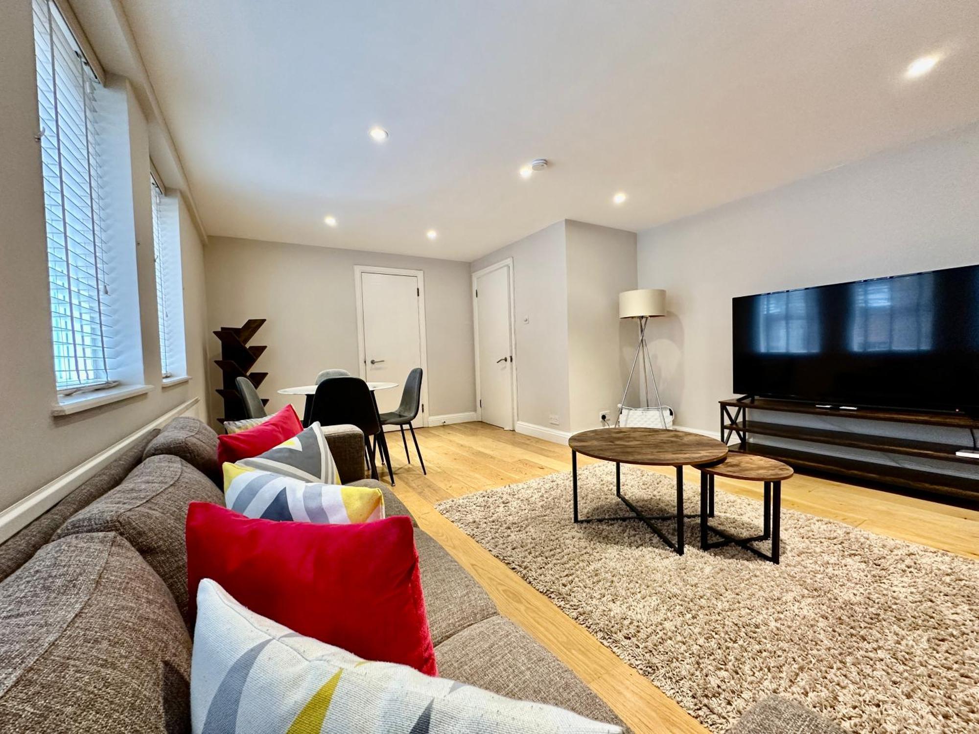 Apartamento Kensington 2Bed Stucco Bright Large High Ceilings - Luxurylondonstays *