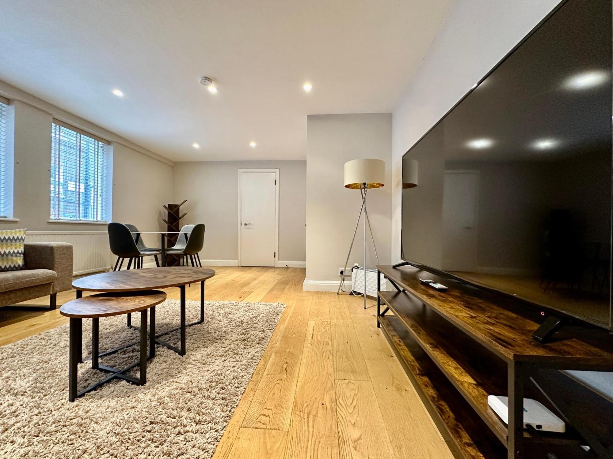 Kensington 2Bed Stucco Bright Large High Ceilings - Luxurylondonstays Apartamento