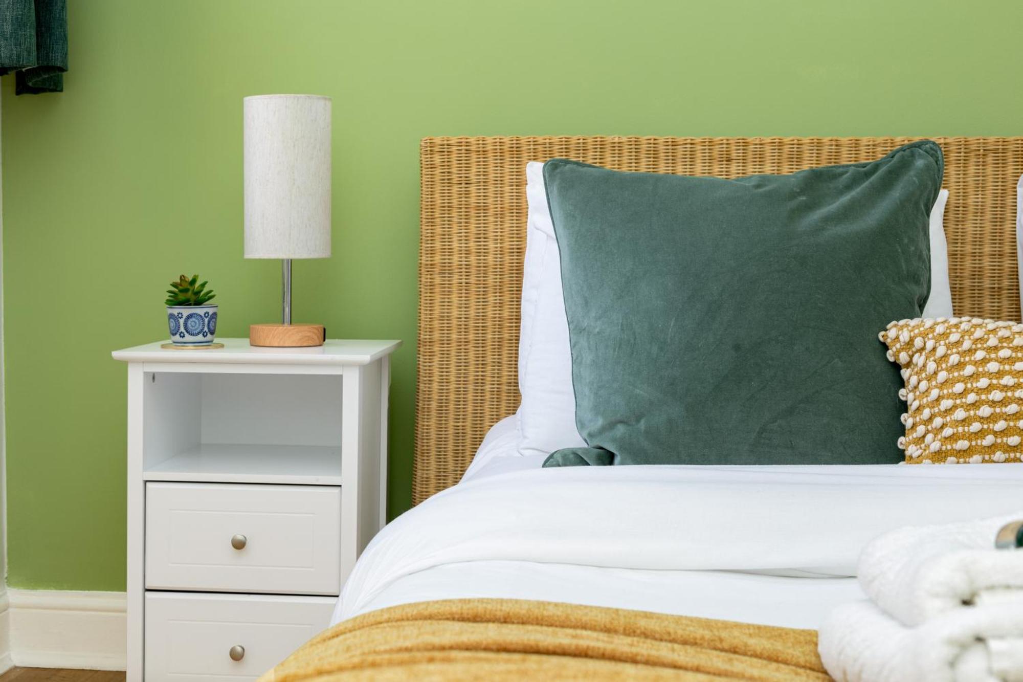 Apartamento Expansive 2br Flat, Holloway Road *