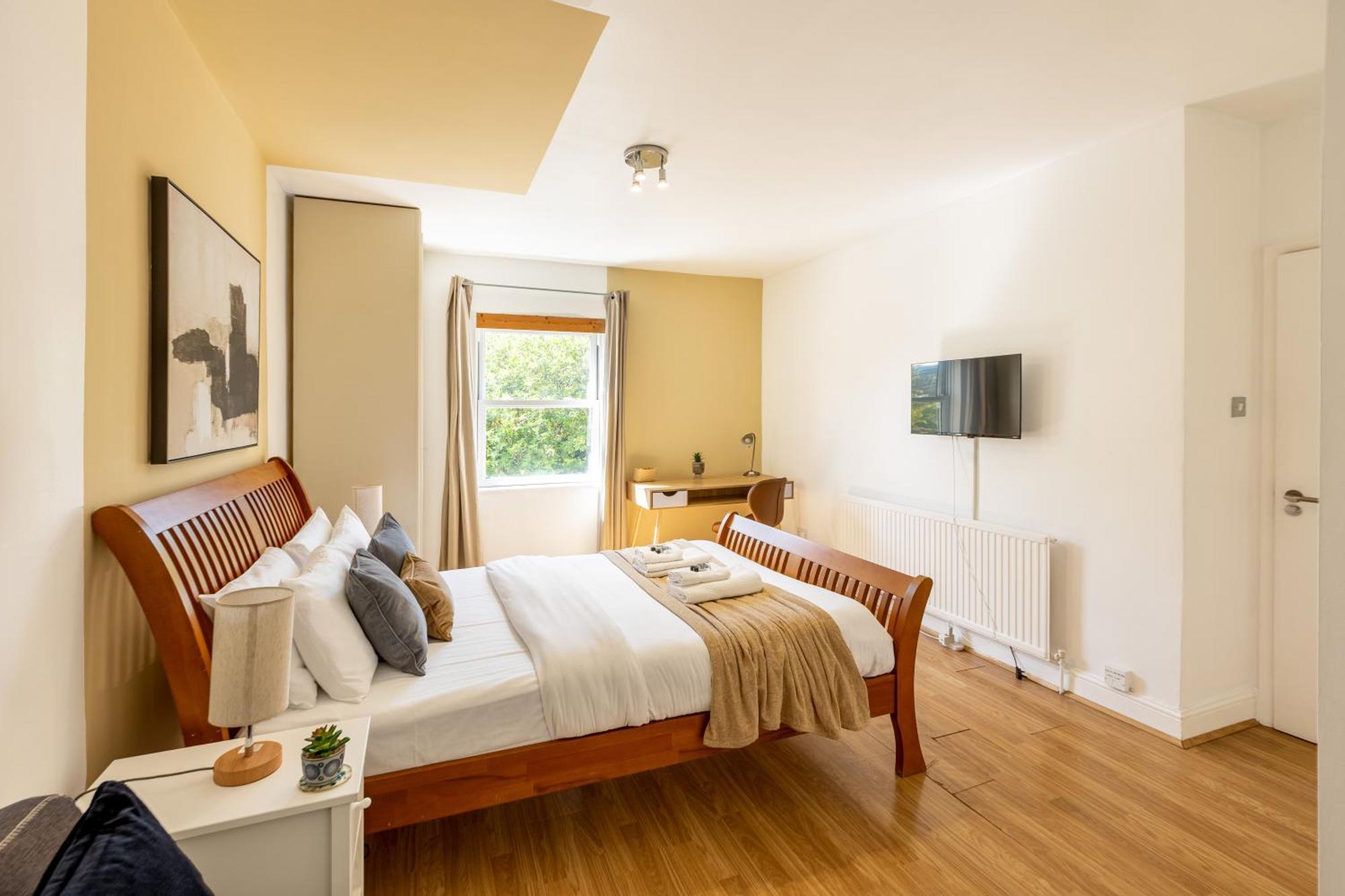 Expansive 2br Flat, Holloway Road Londres