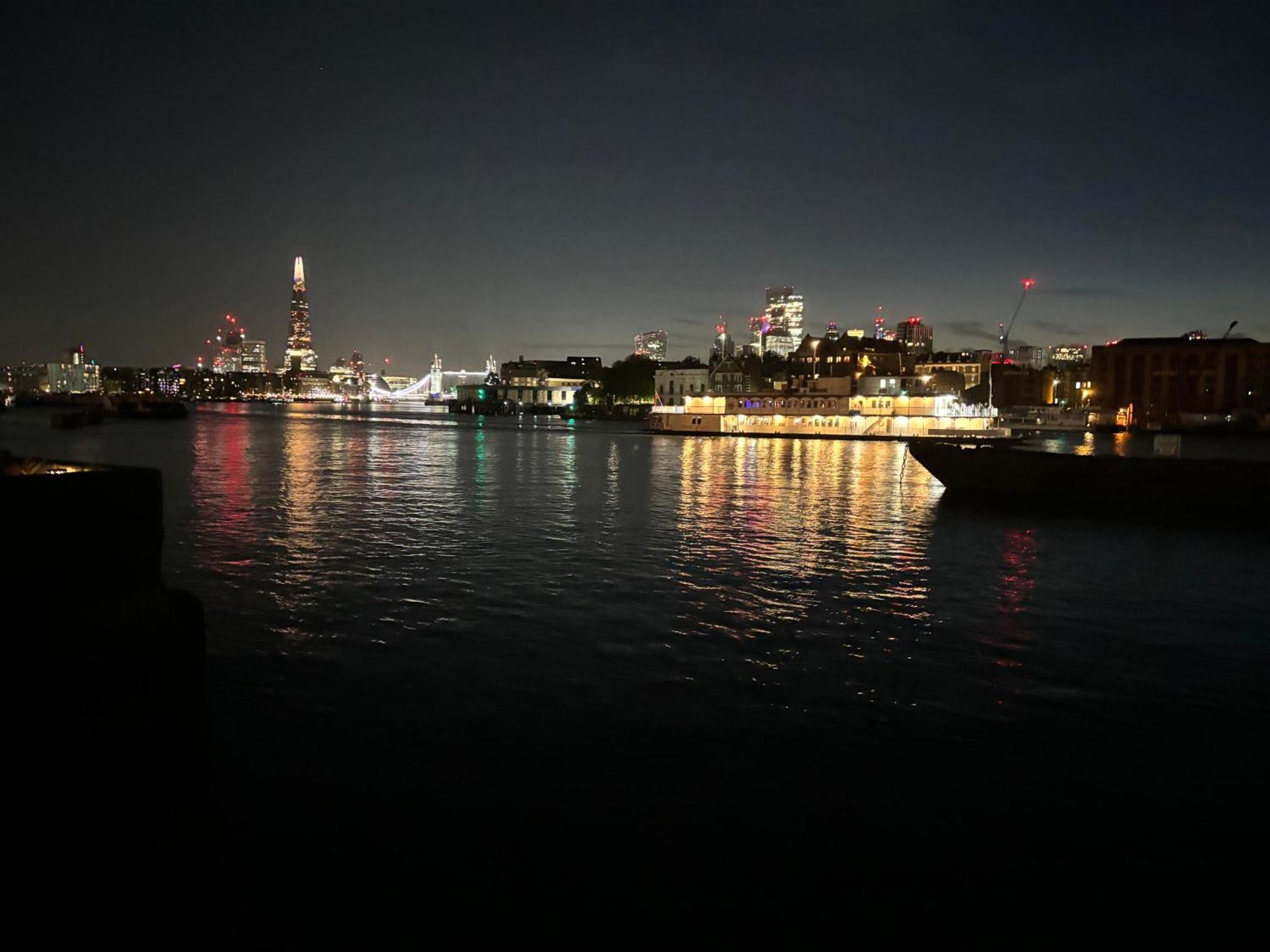 One-bedroom Rotherhithe/bermondsey Flat, Central London, Uk Apartamento Londres