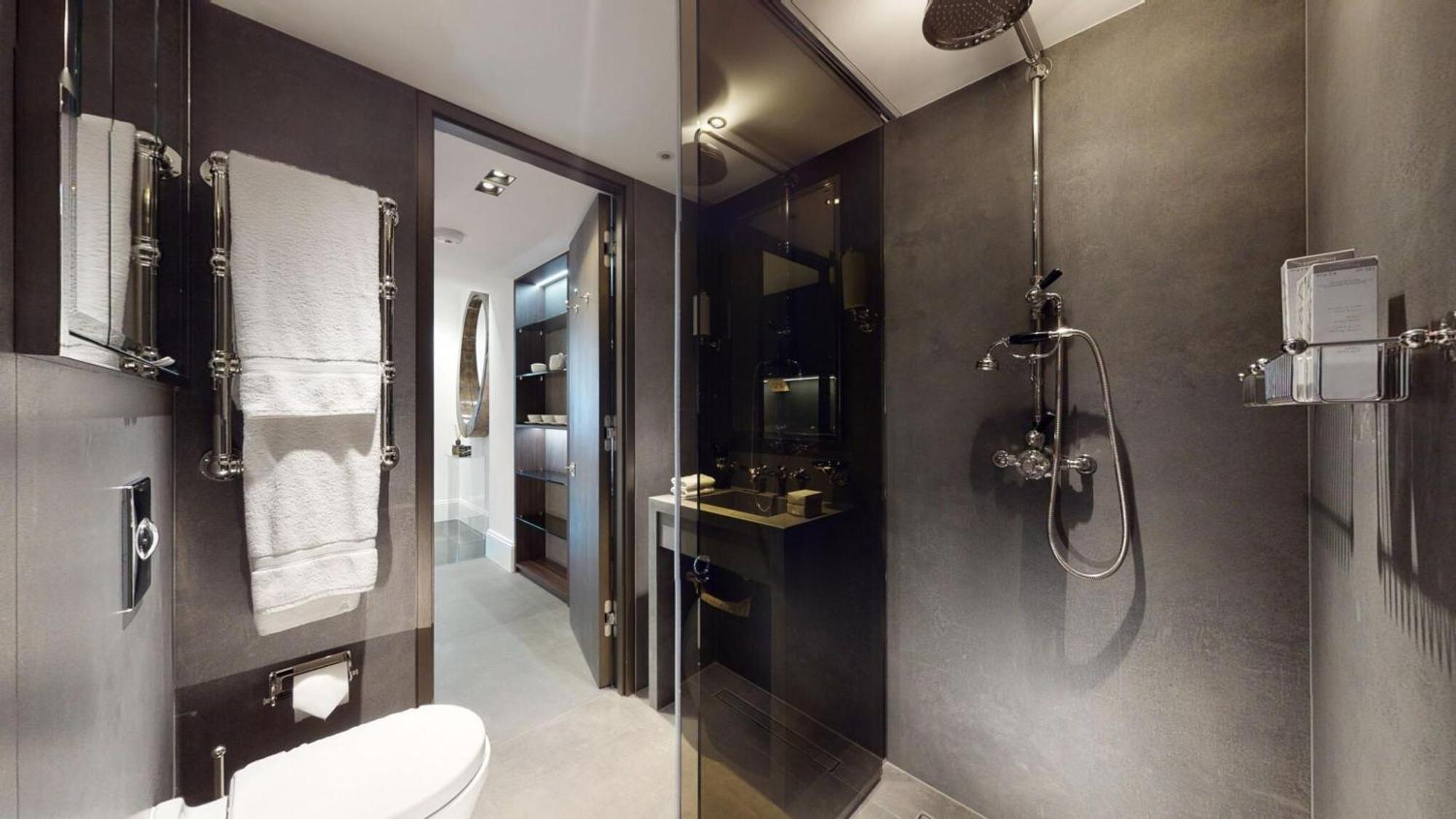 Luxury In Cadogan Square I