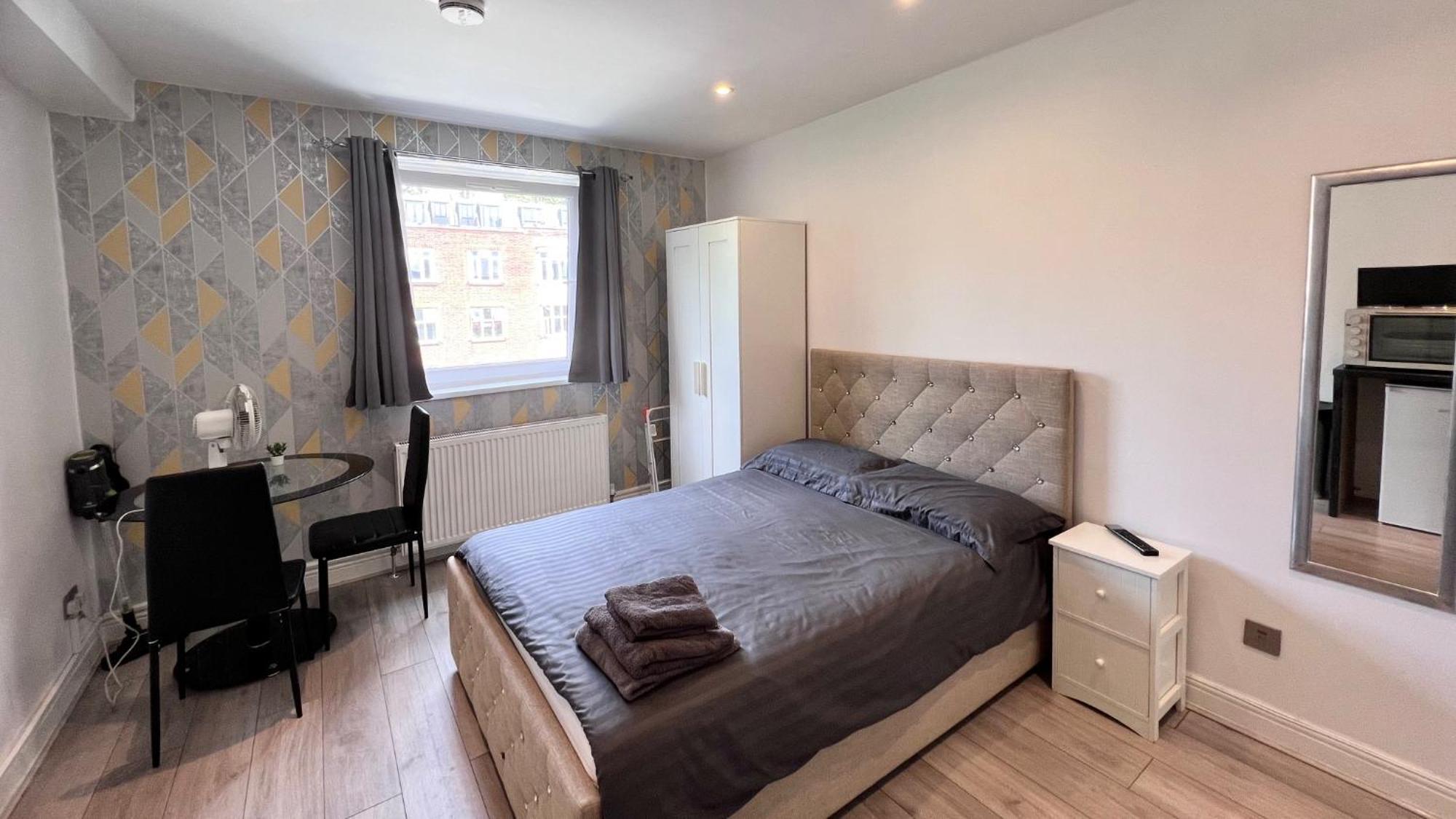Lovely On Finchley Road Apartamento Londres