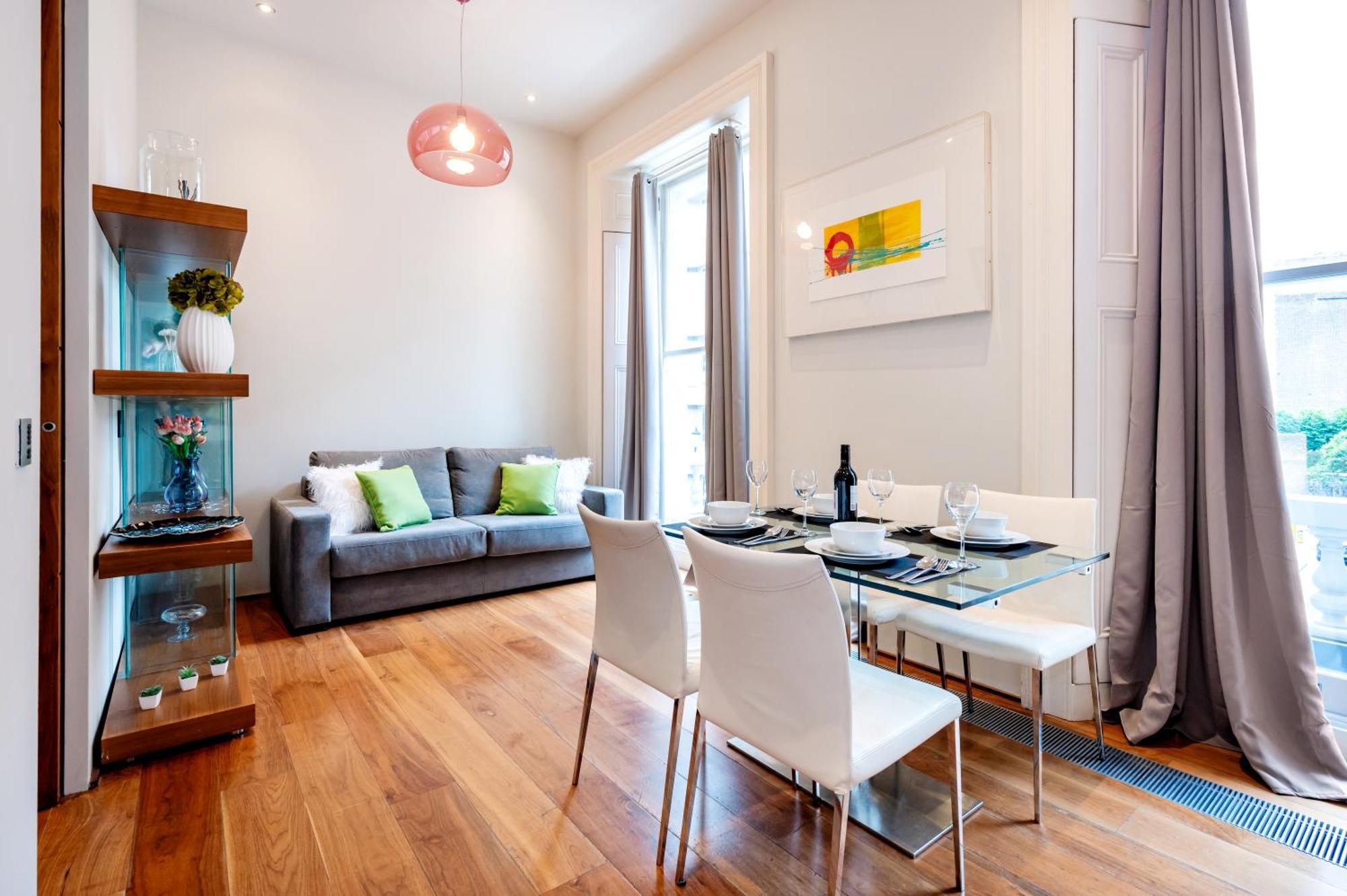Welcome South Kensington *