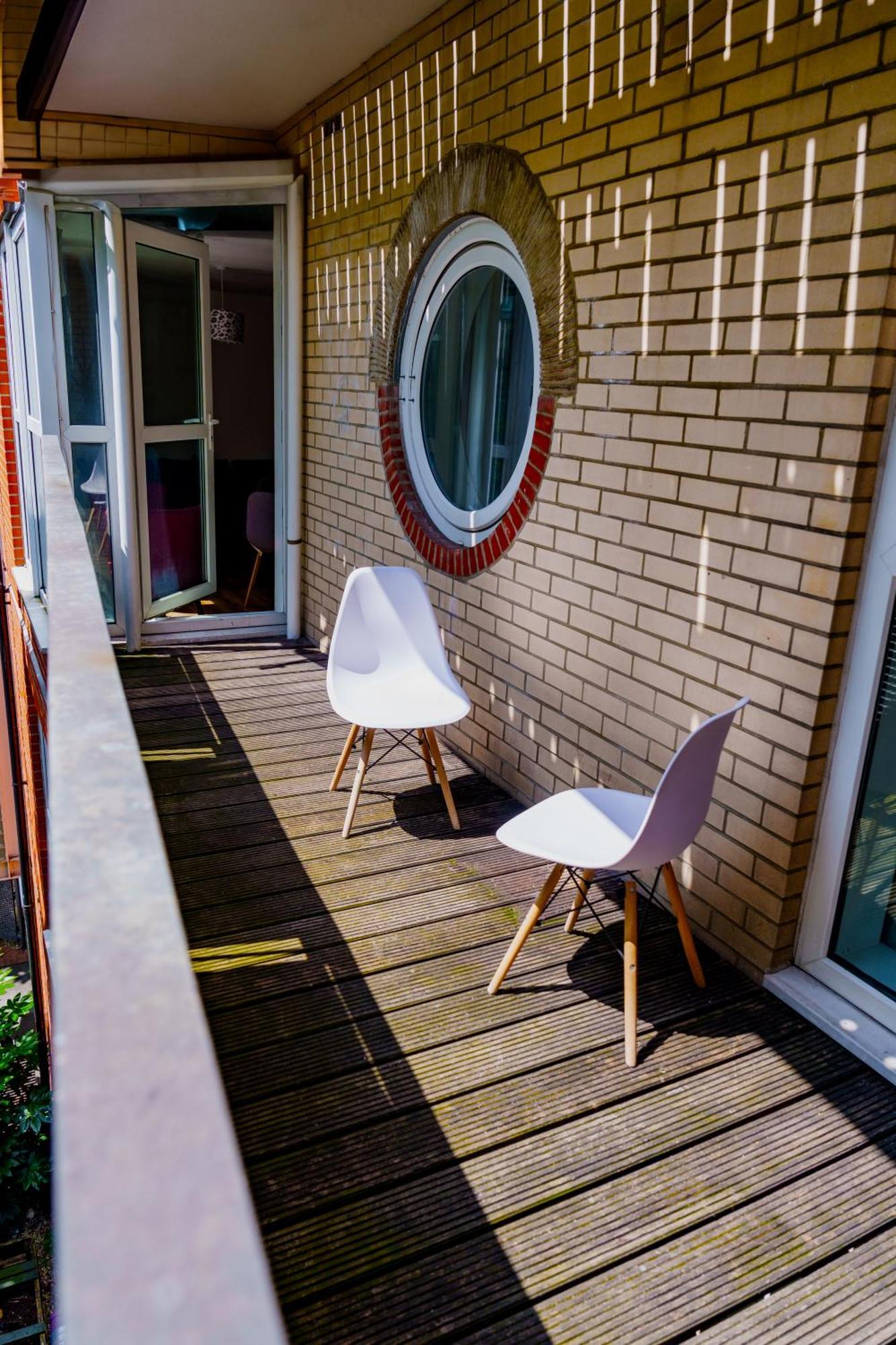 Spacious 2bd 2baths In Appartement