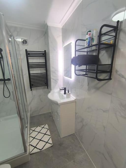 Style Room, Near Tooting Broadway Station Londres