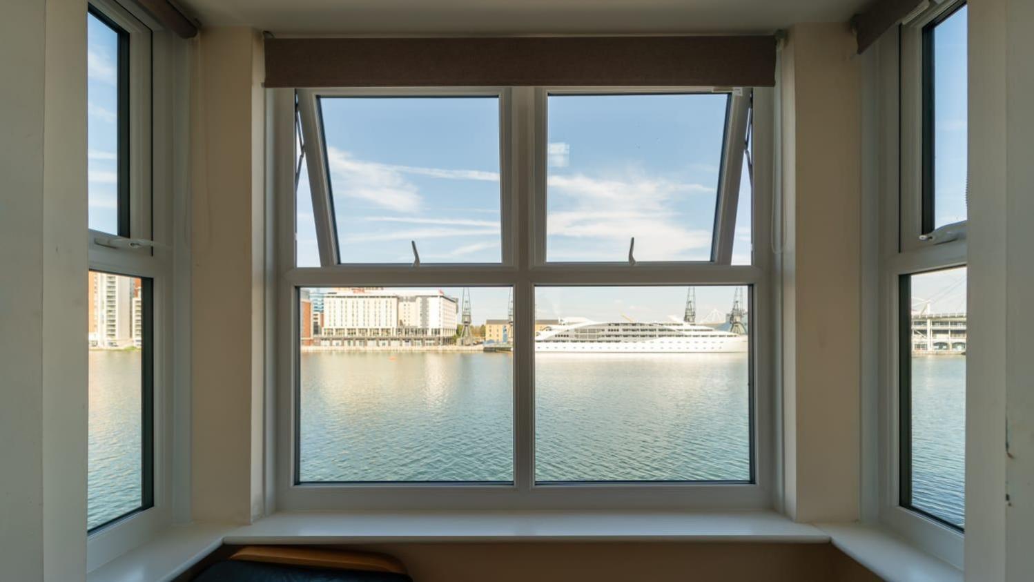 Excel Riverview Luxury -sleep 6- Free Parking- Playstation 4 * London