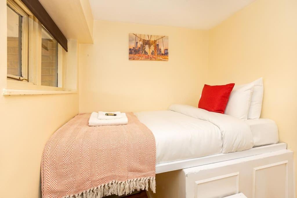 Spacious 4br With Large Balcony Appartement *