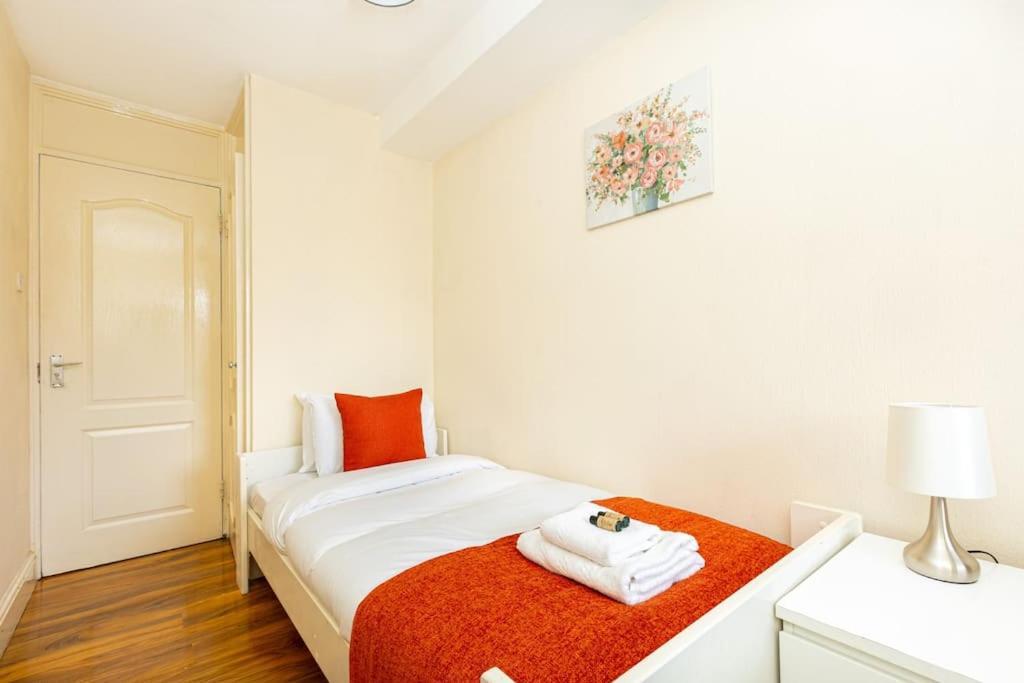 Spacious 4br With Large Balcony Londres