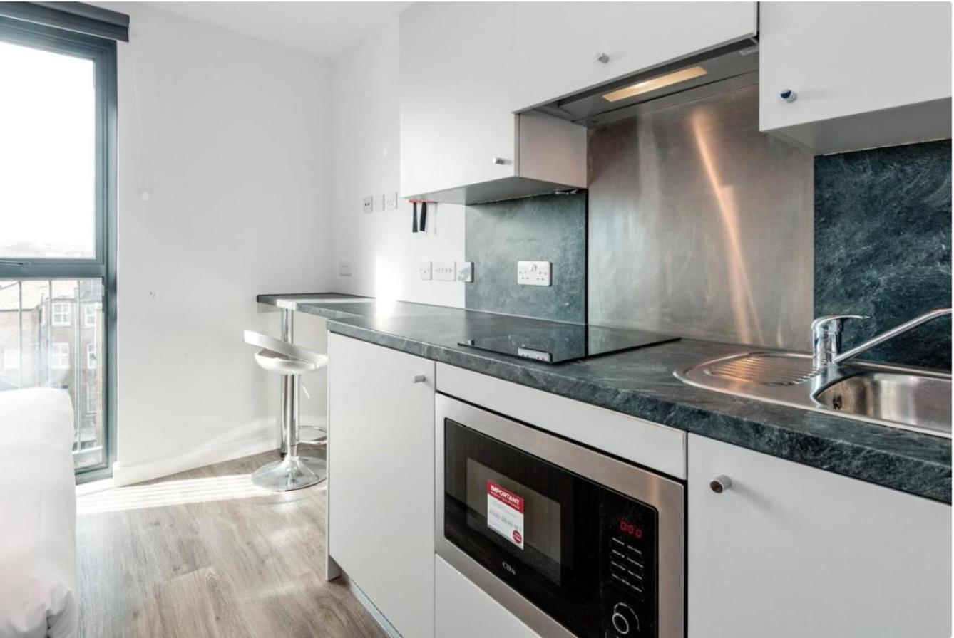 Spacious & Bright In Lewisham Quick Links Londres