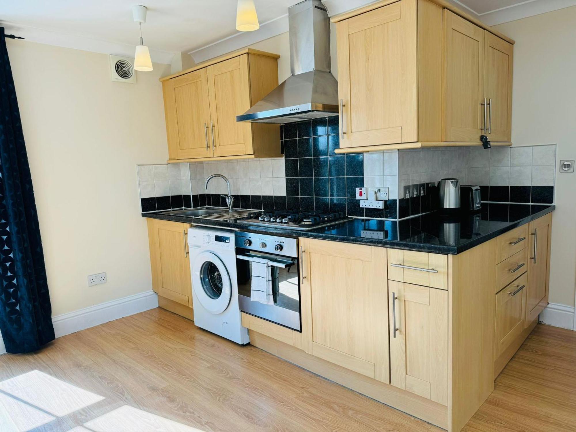 Spacious Flat In Streatham Apartment London