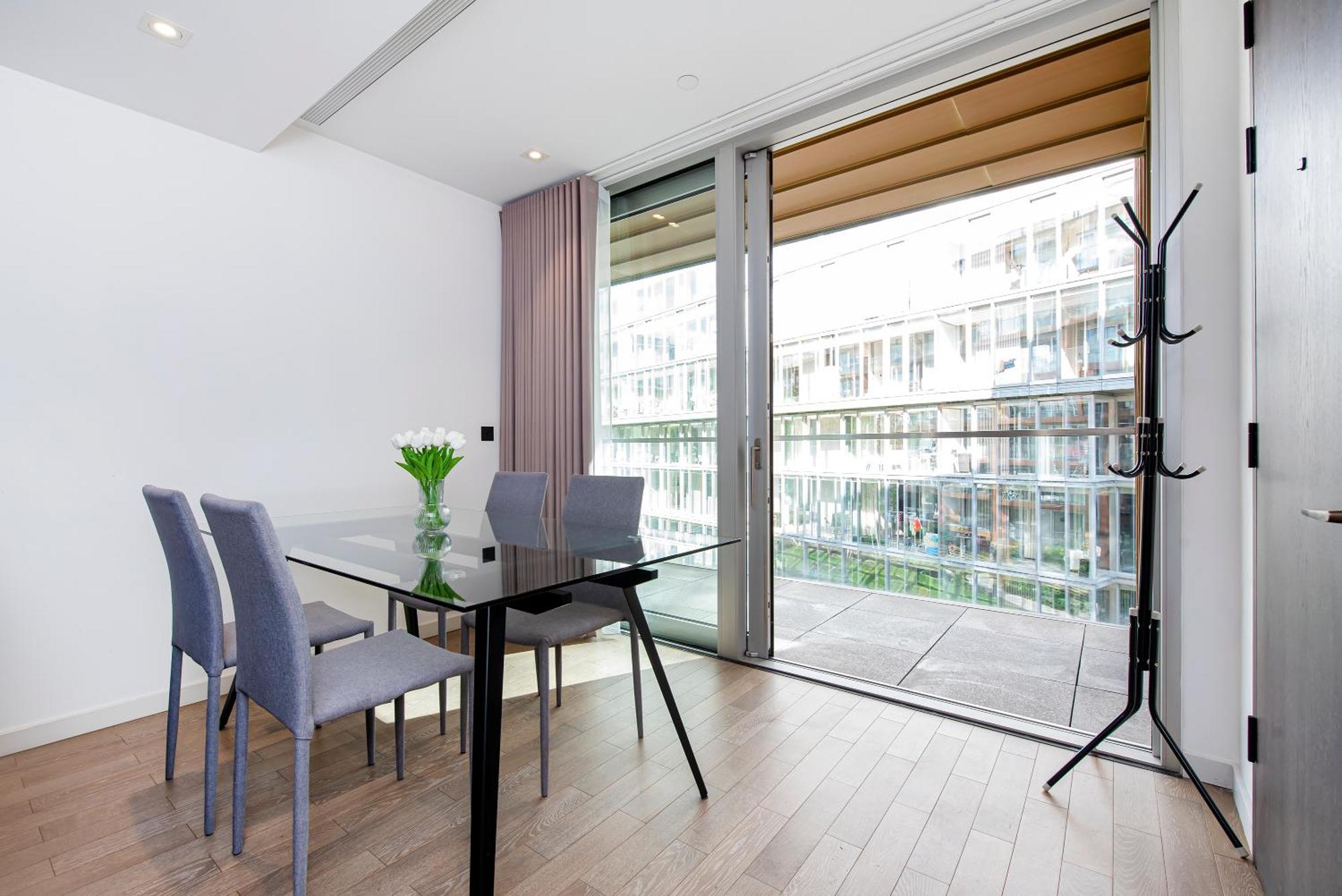 Modern 2 Bed Battersea Power Station *