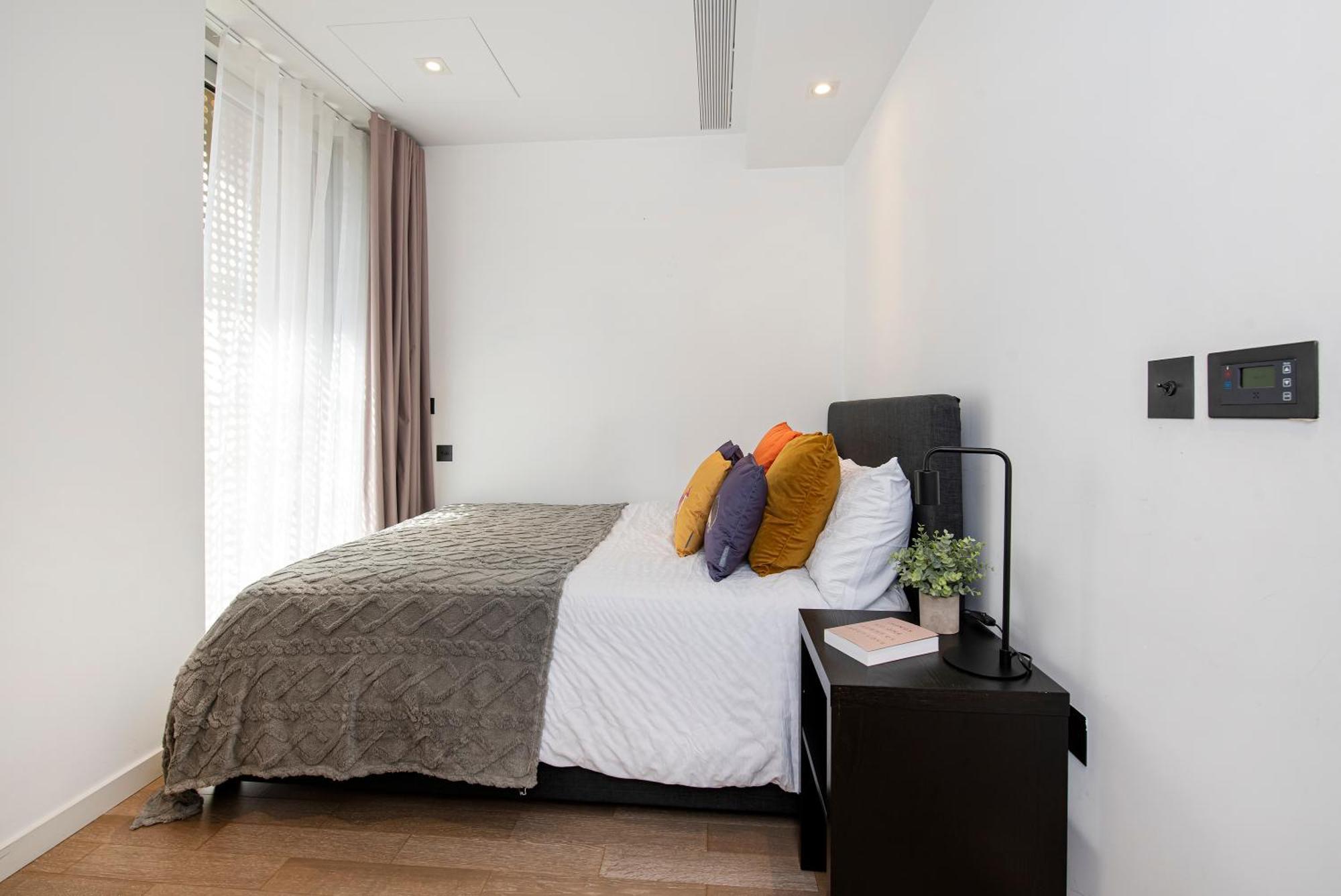 Modern 2 Bed Battersea Power Station *