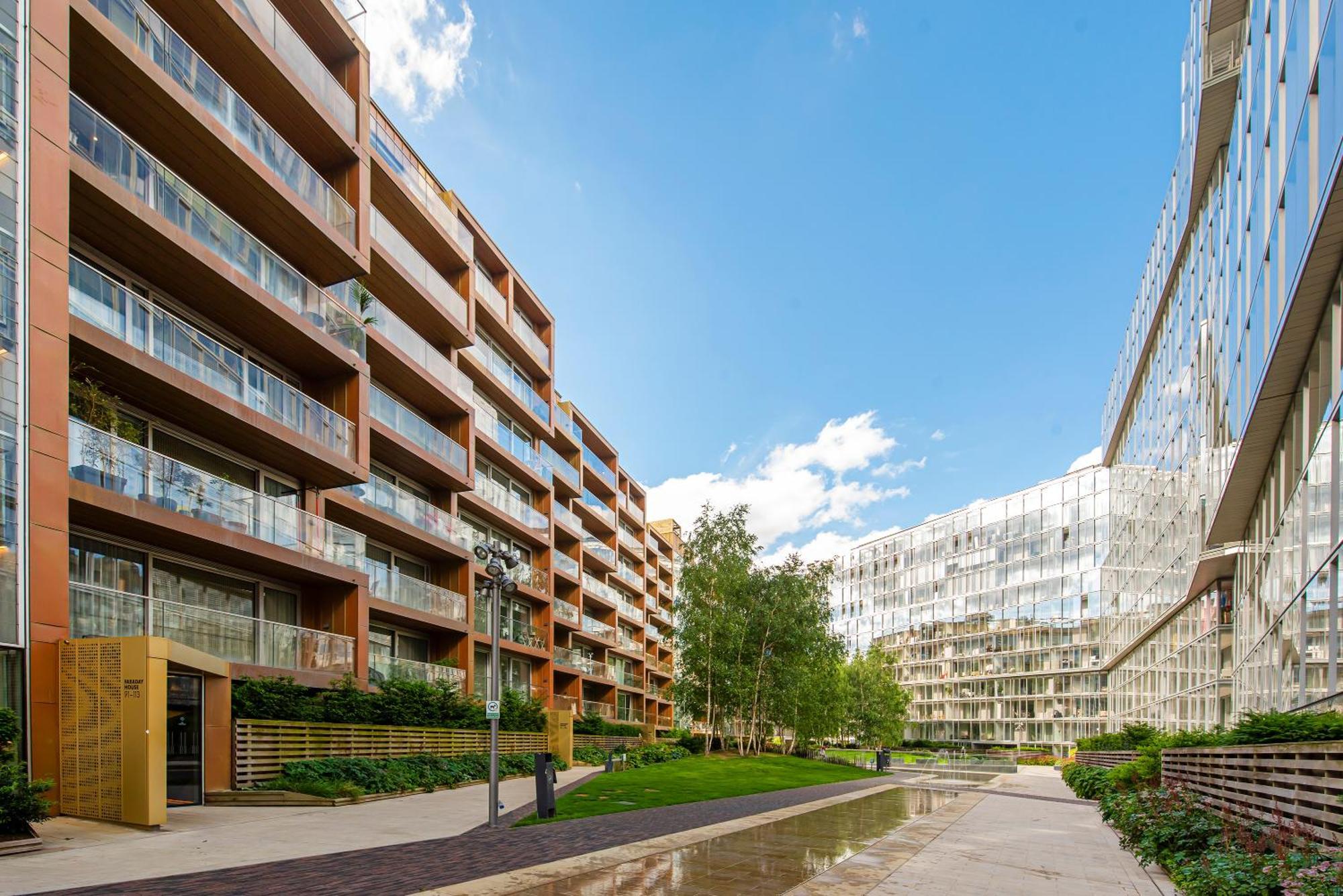 Modern 2 Bed Battersea Power Station *