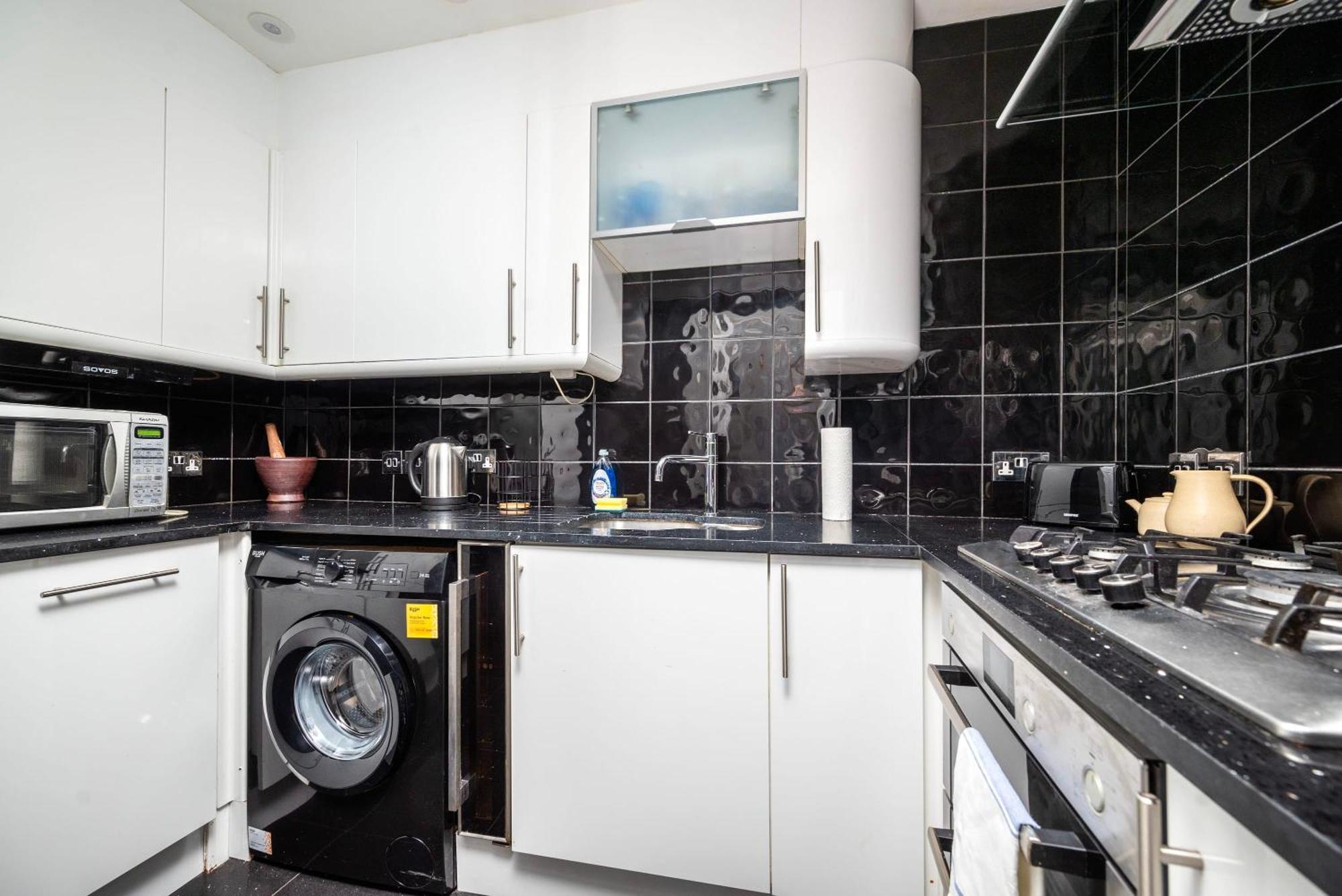 Appartement Wonderful 2br Flat With River Views And Balcony Londres