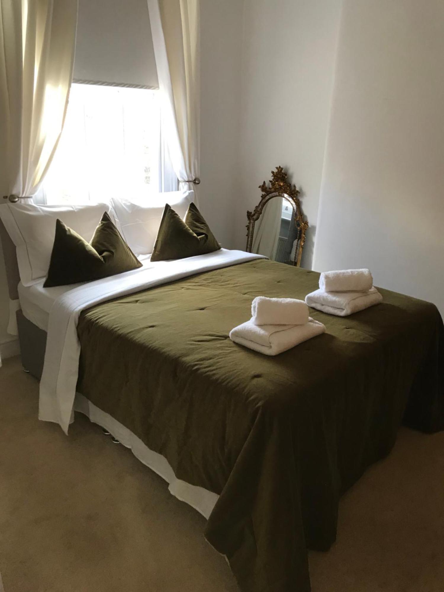 Charming Flat Centrally Located London