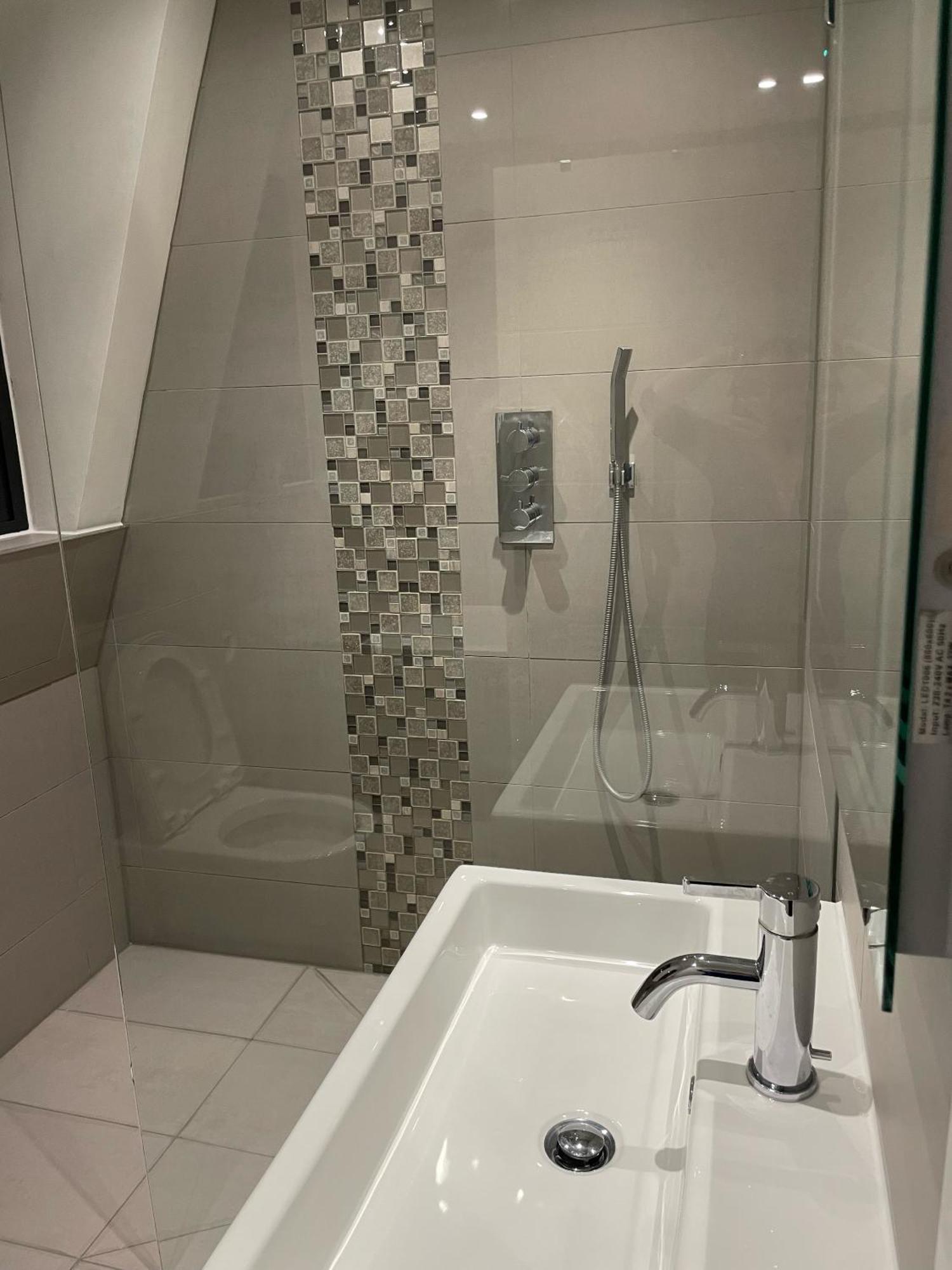 Omega Terrace, Luxury Modern Interior, Located Close To Alexandra Palace * Londres