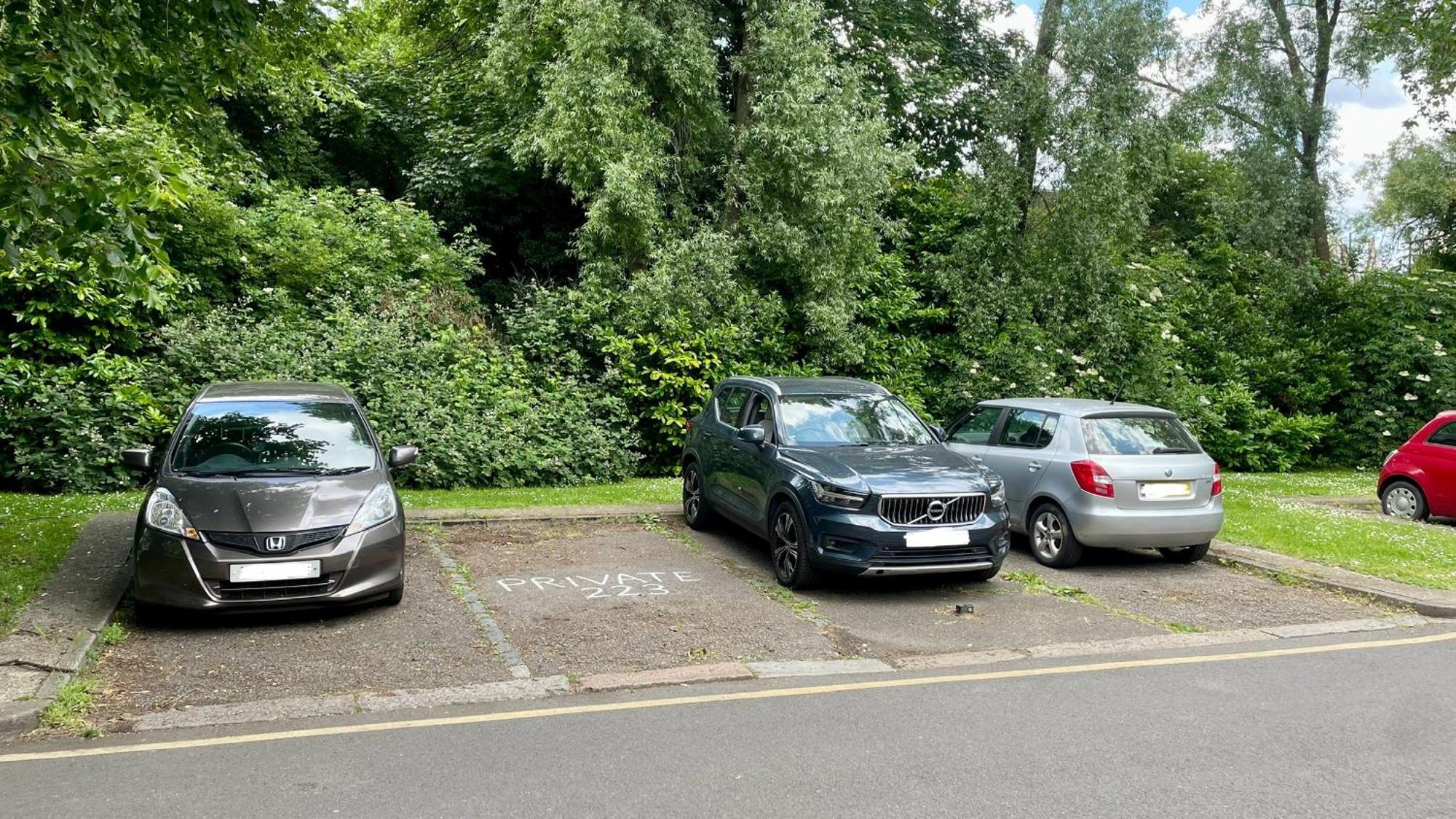 Cosy Flat For 4, Family Friendly, Private Parking, Close To Apartment