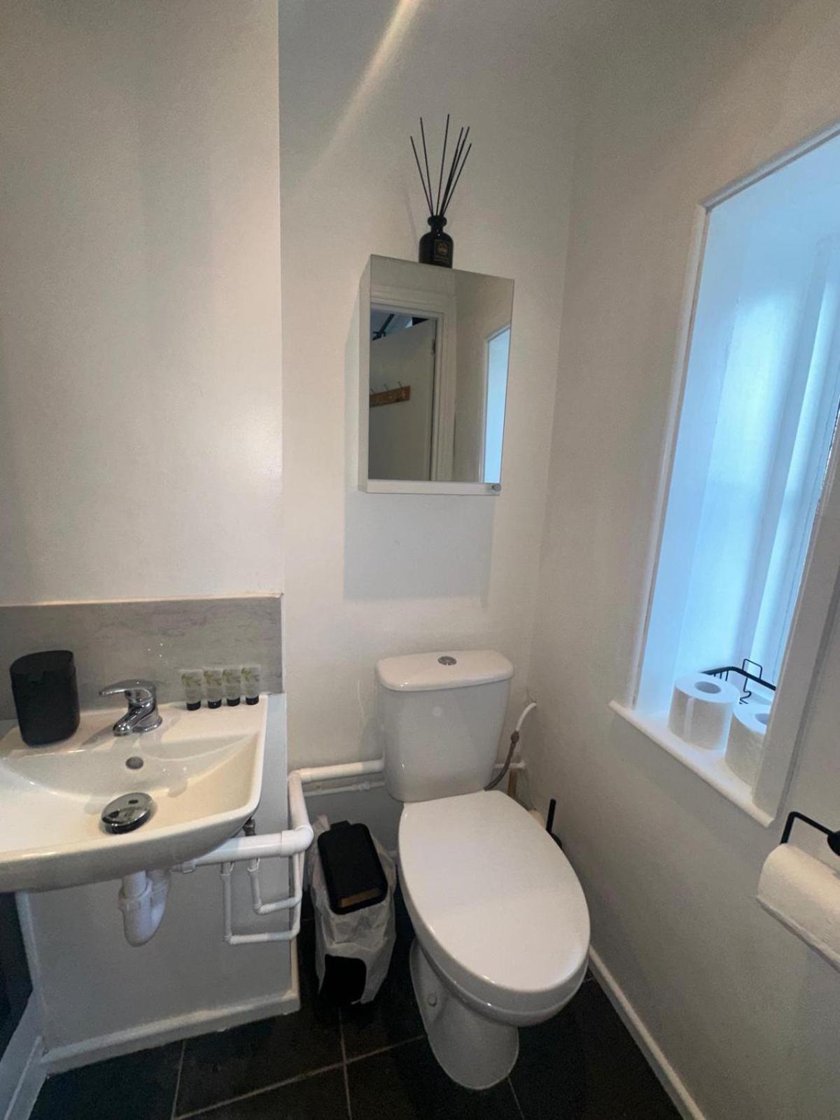 West One Bedroom Apartment London