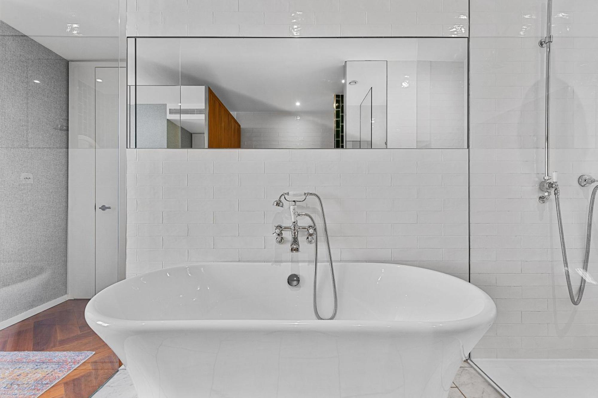 Spectacular Riverview Two Bedroom Luxury Designer Apartment-ac-parking-wifi-2 Bathrooms Londres