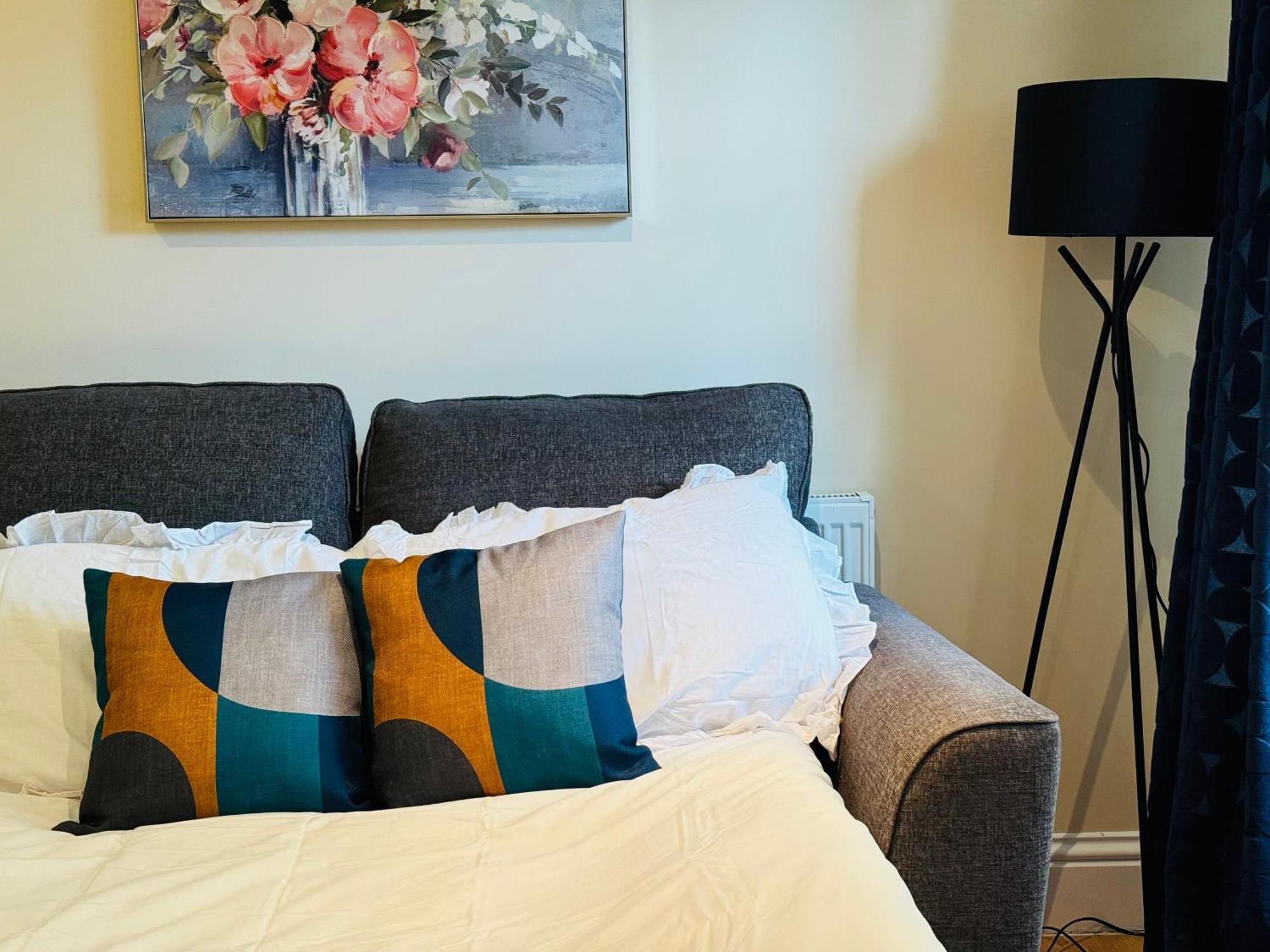 Apartment Spacious Flat In Streatham *