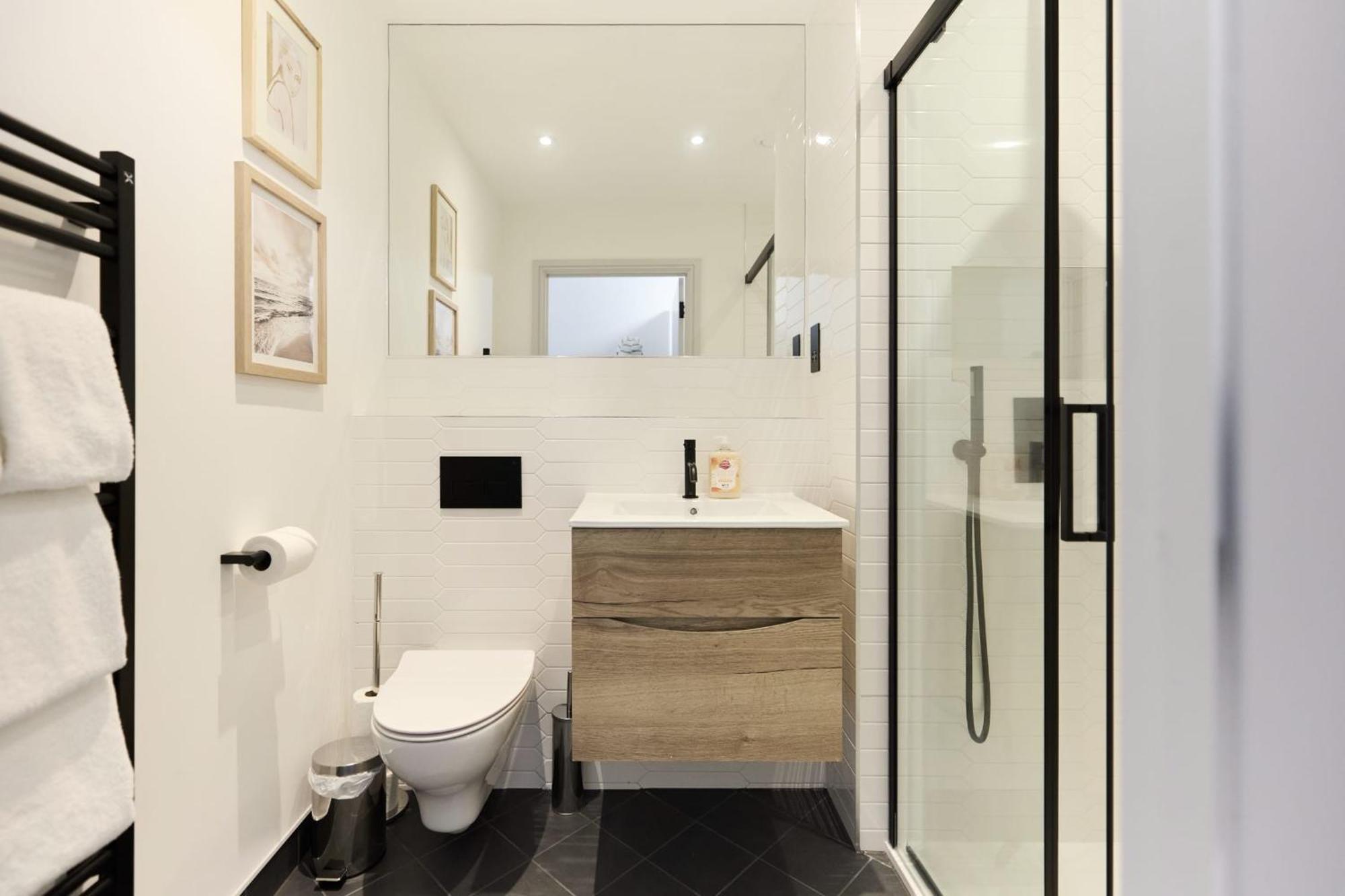 Apartment The South Wimbledon Escape - Lovely 3bdr With Balcony *