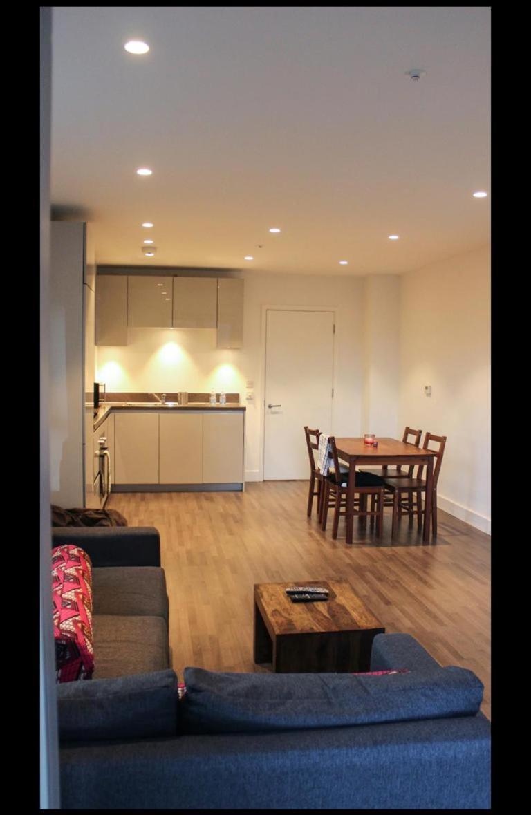 Charming With 2 Bedrooms Appartement Londres
