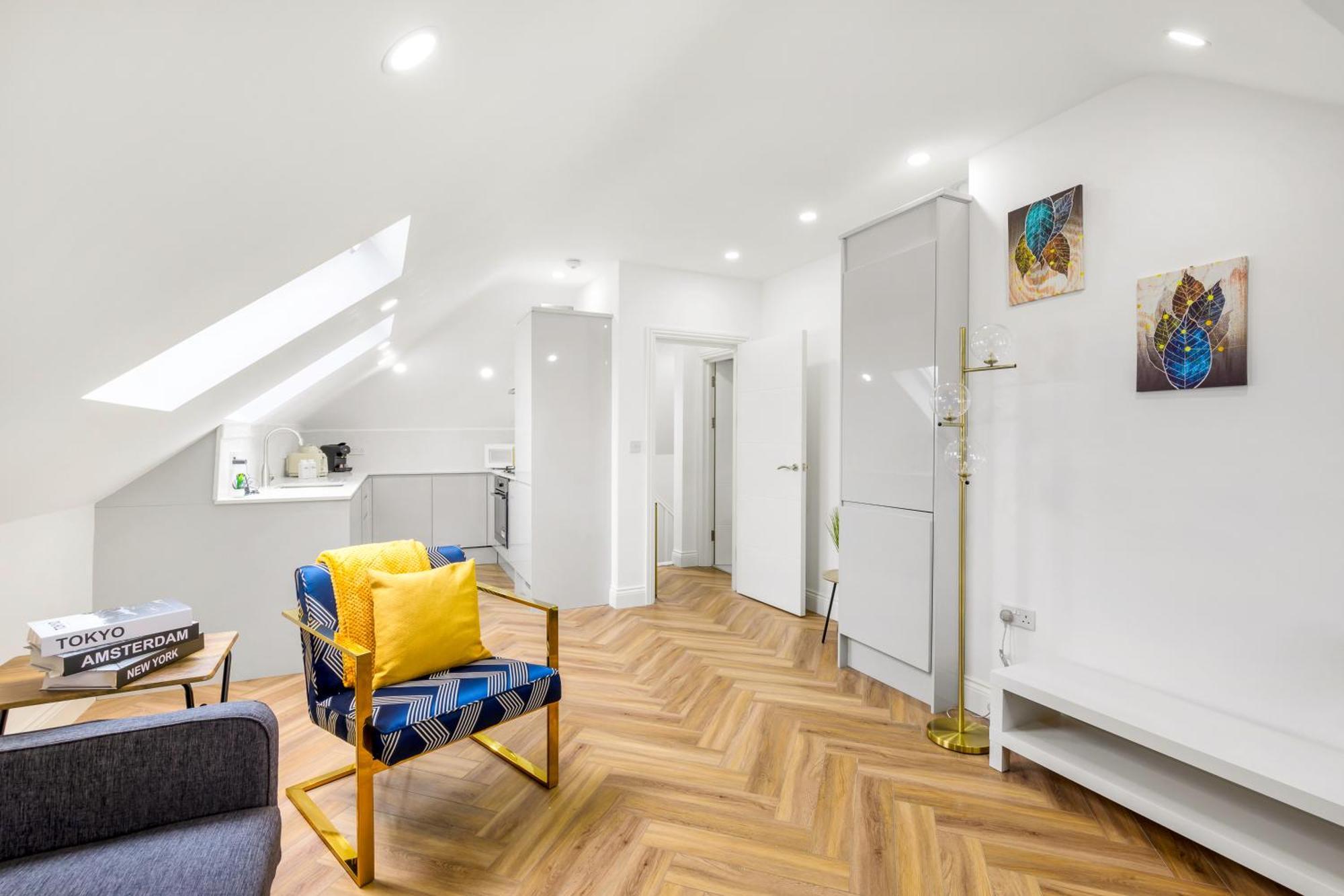 Lux 5 Occupancy Flat Free Parking & Views Apartamento Londres