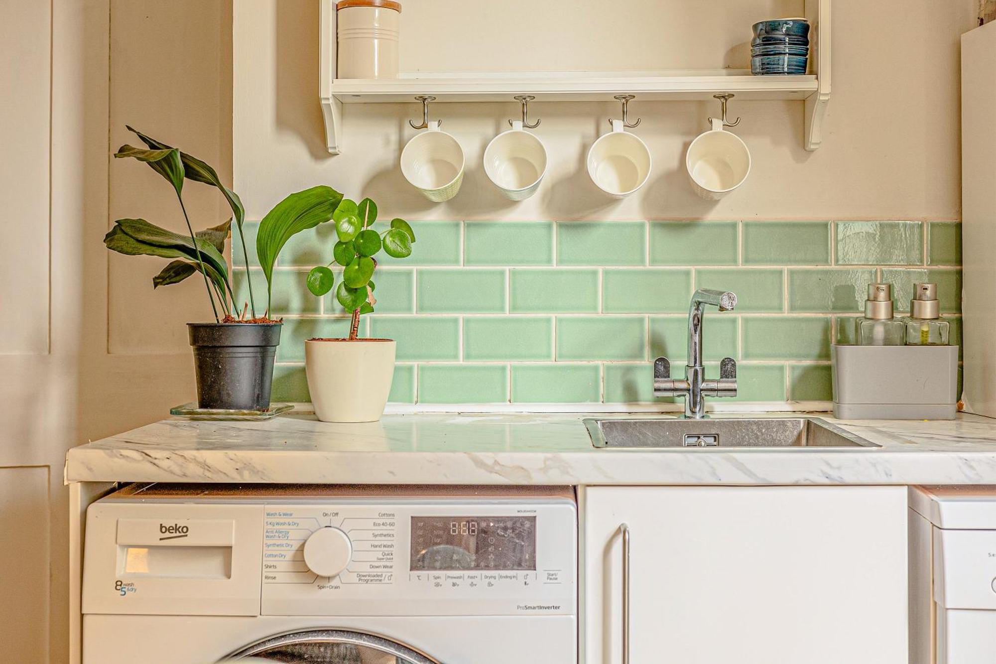 Secluded 1br With Garden Near Vibrant Dalston Londres