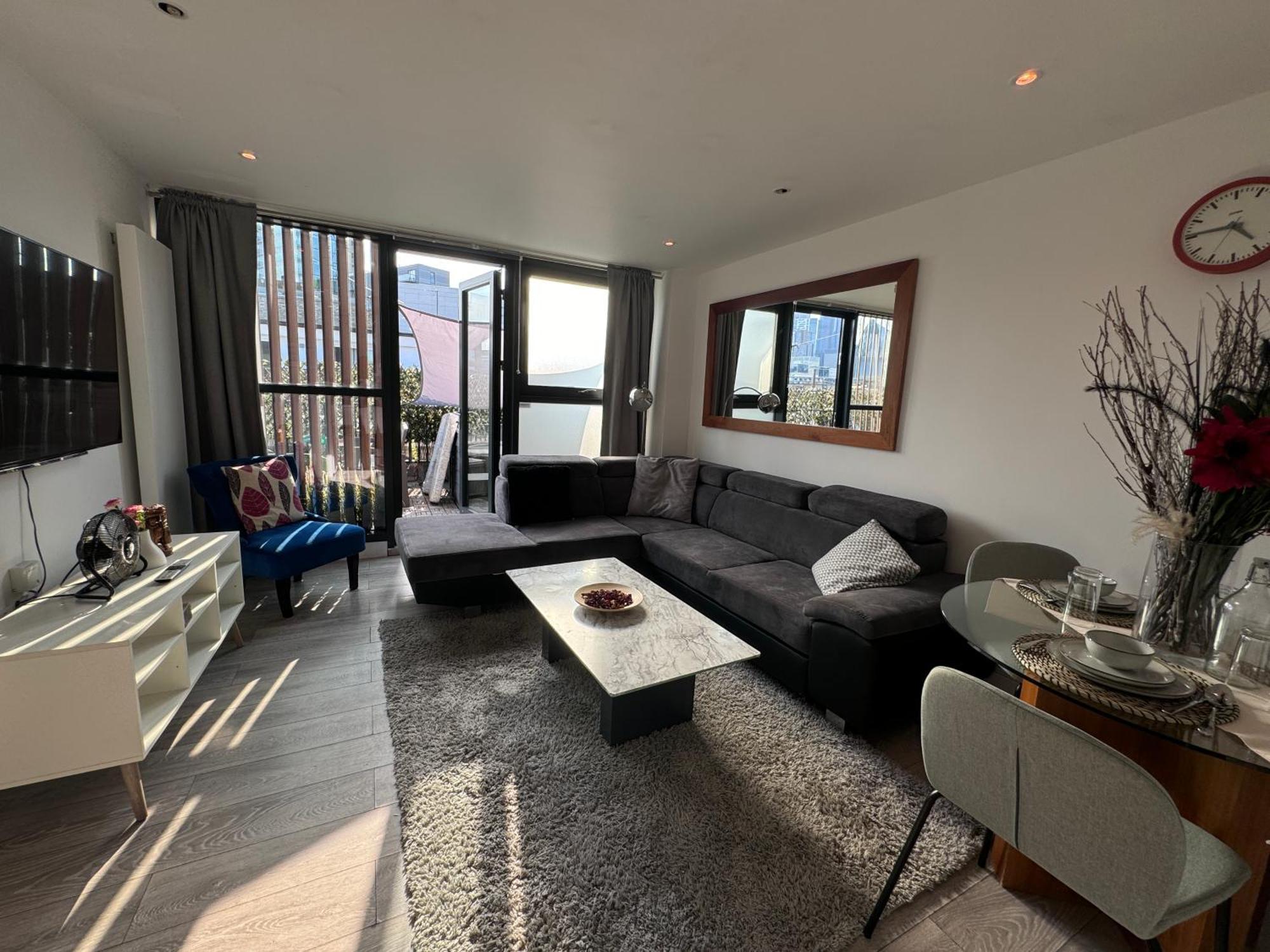Ft10 Brick Lane *