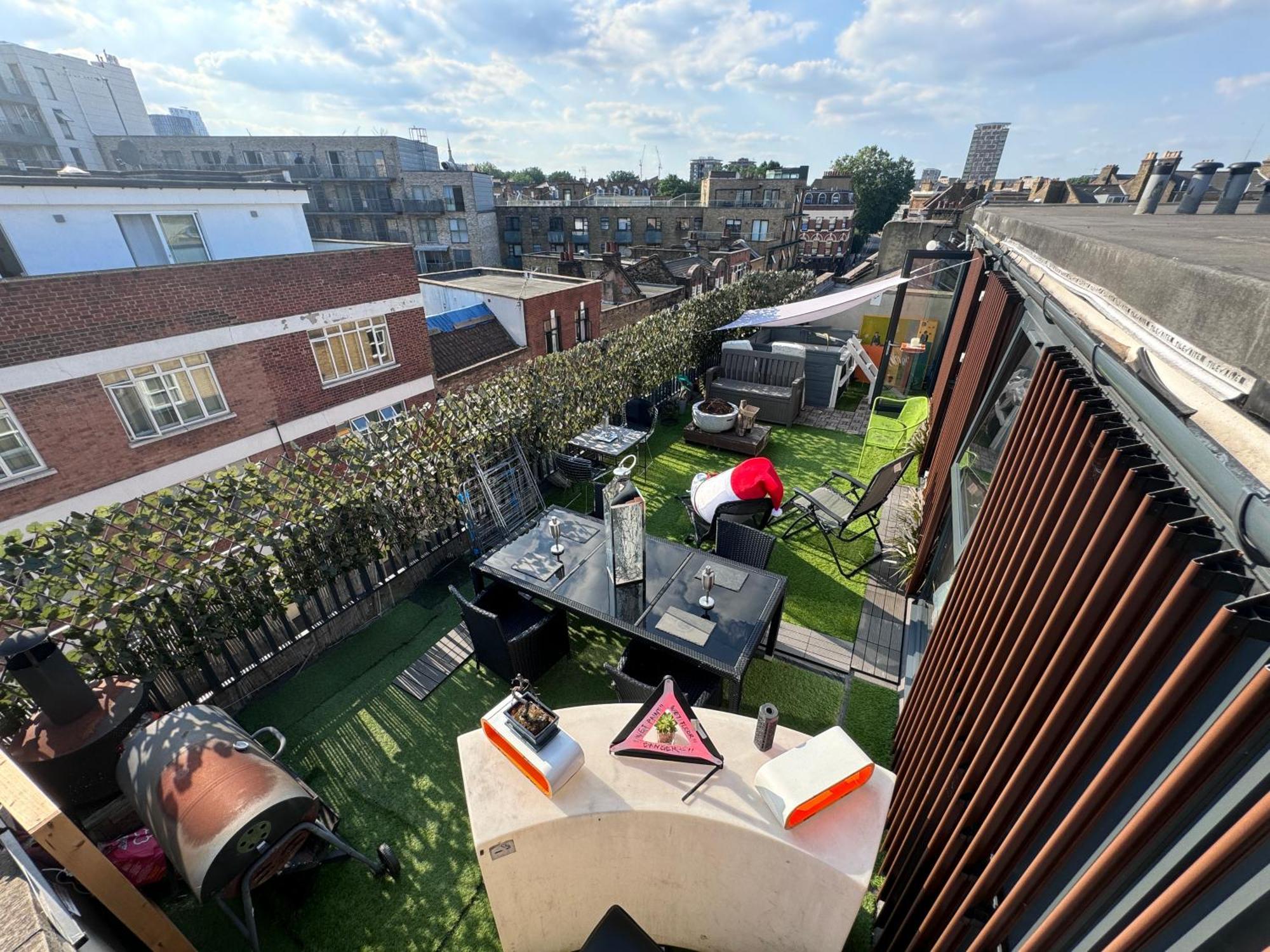 Ft10 Brick Lane