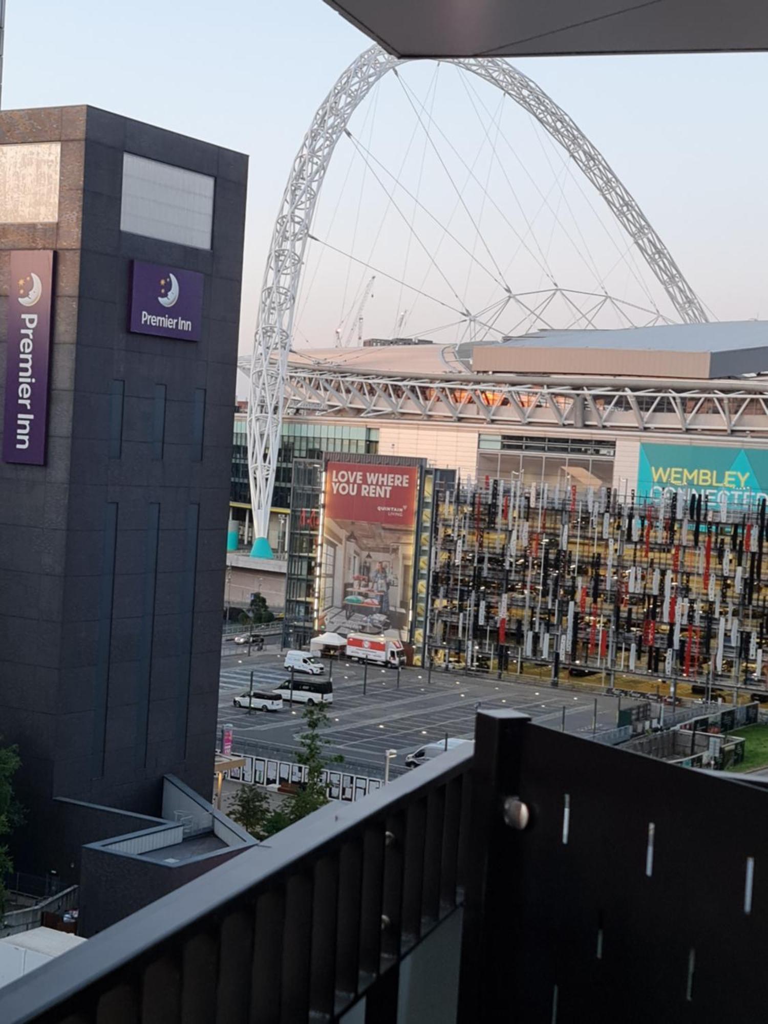 Wembley Stadium Comfort Stay Cosy Room With A View Concerts, Matches And More Сasa de vacaciones *