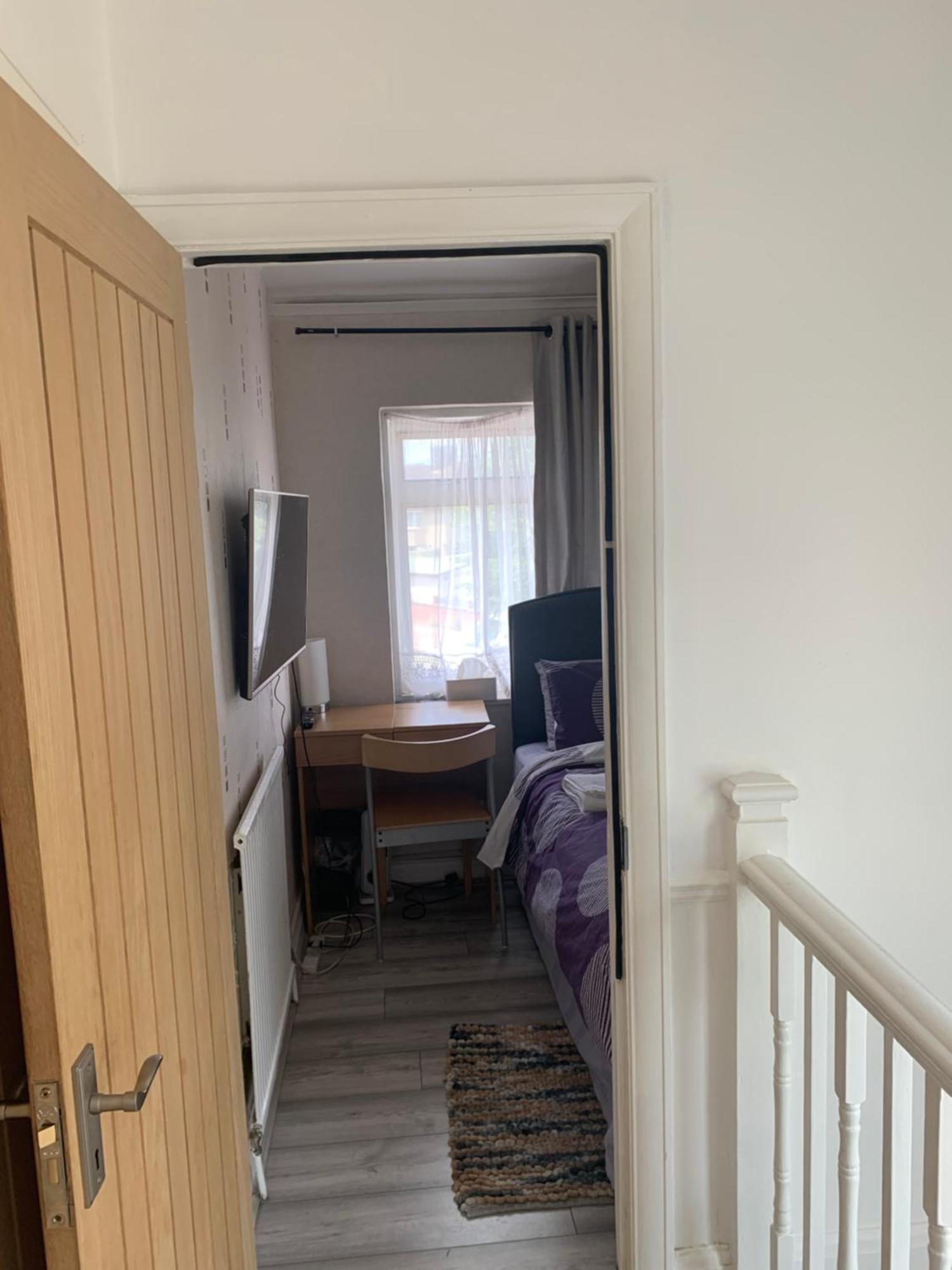 Hospedagem domiciliar Small Single Boxroom Ovo Wembley Stadium