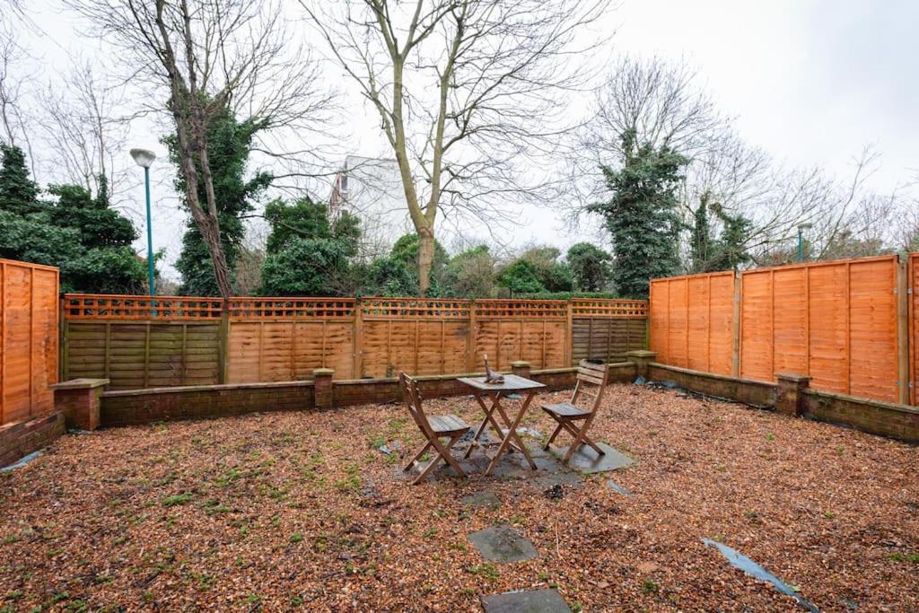 Apartment Ground Charming 3 Bedroom Flat With Private Garden London