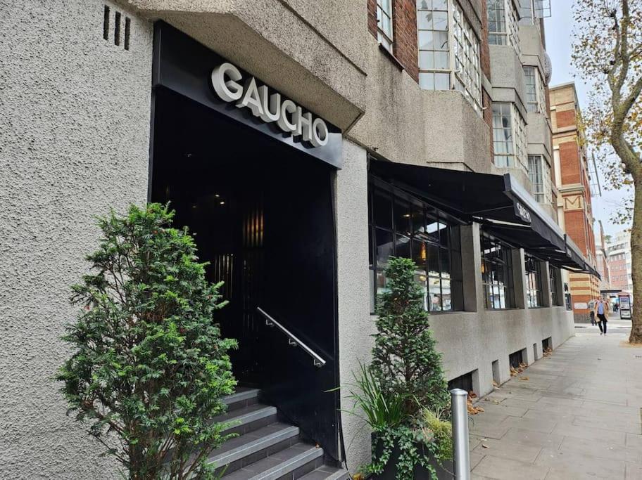 Stylish & Comfy Chelsea Haven Walk To Tube & Bus Apartamento *